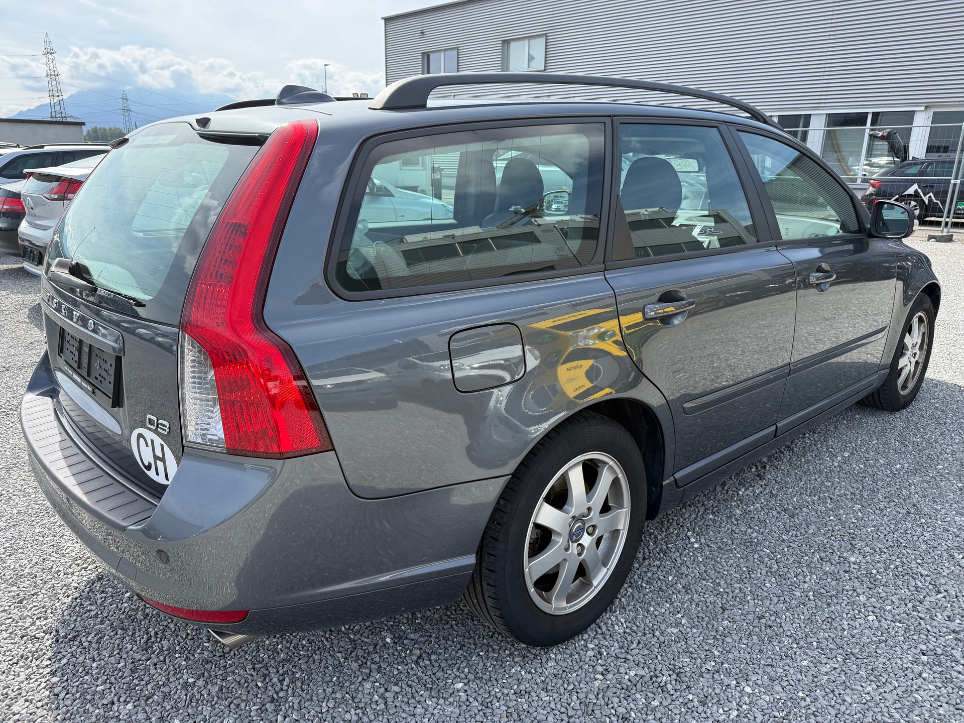 VOLVO V50 D3 Summum Geartronic-image-4
