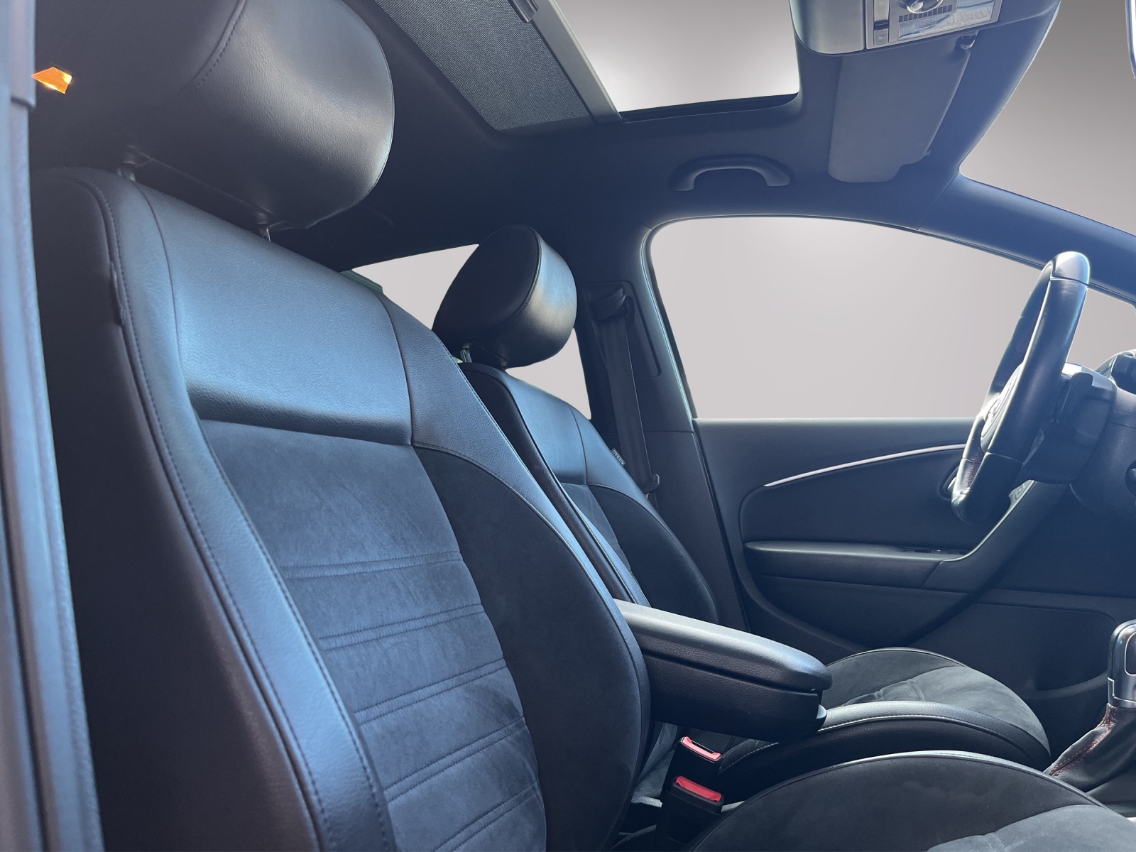 VW Polo 1.8 TSI GTI DSG-image-17