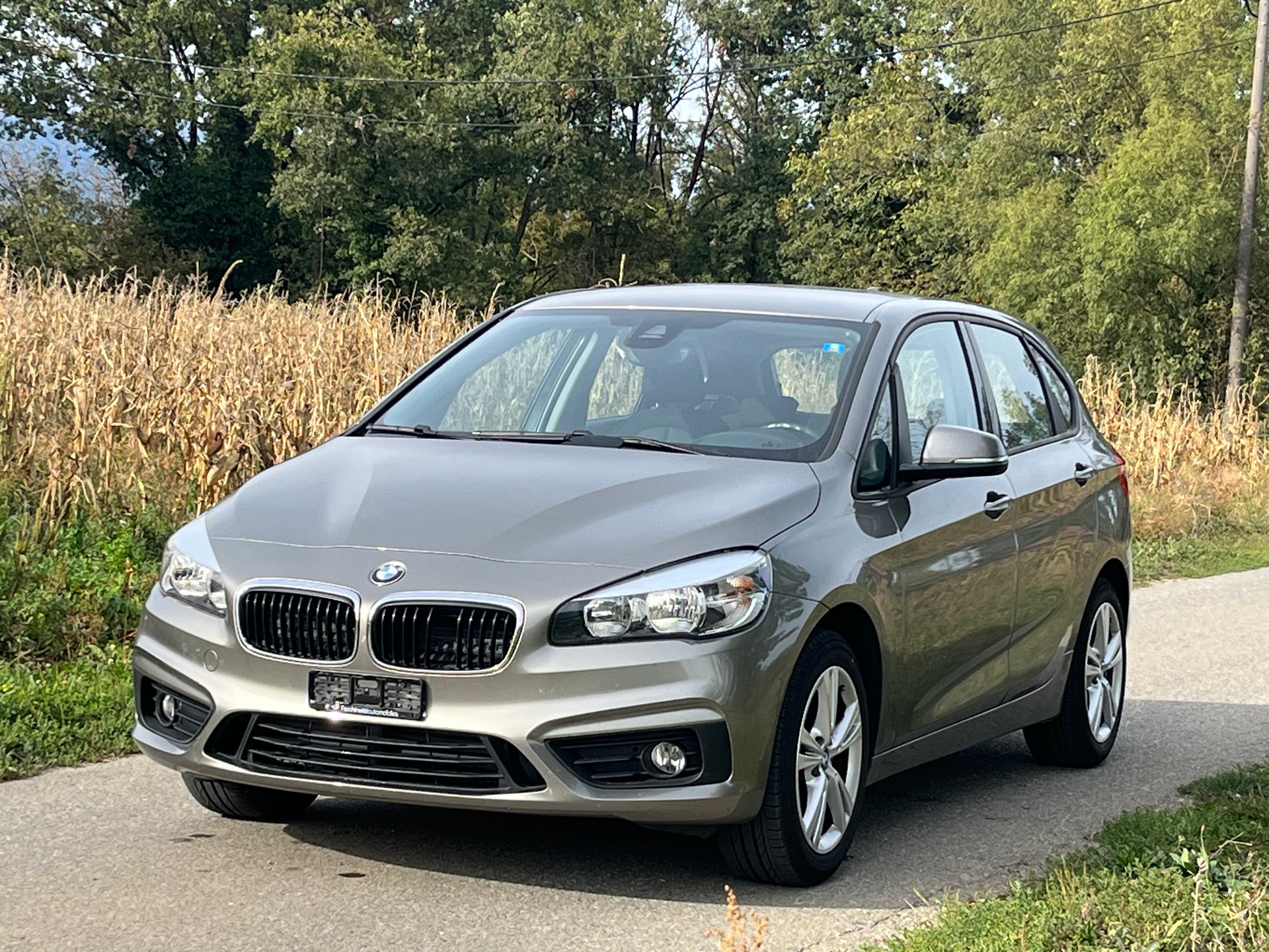 BMW 225i xDrive Active Tourer Steptronic-image-1
