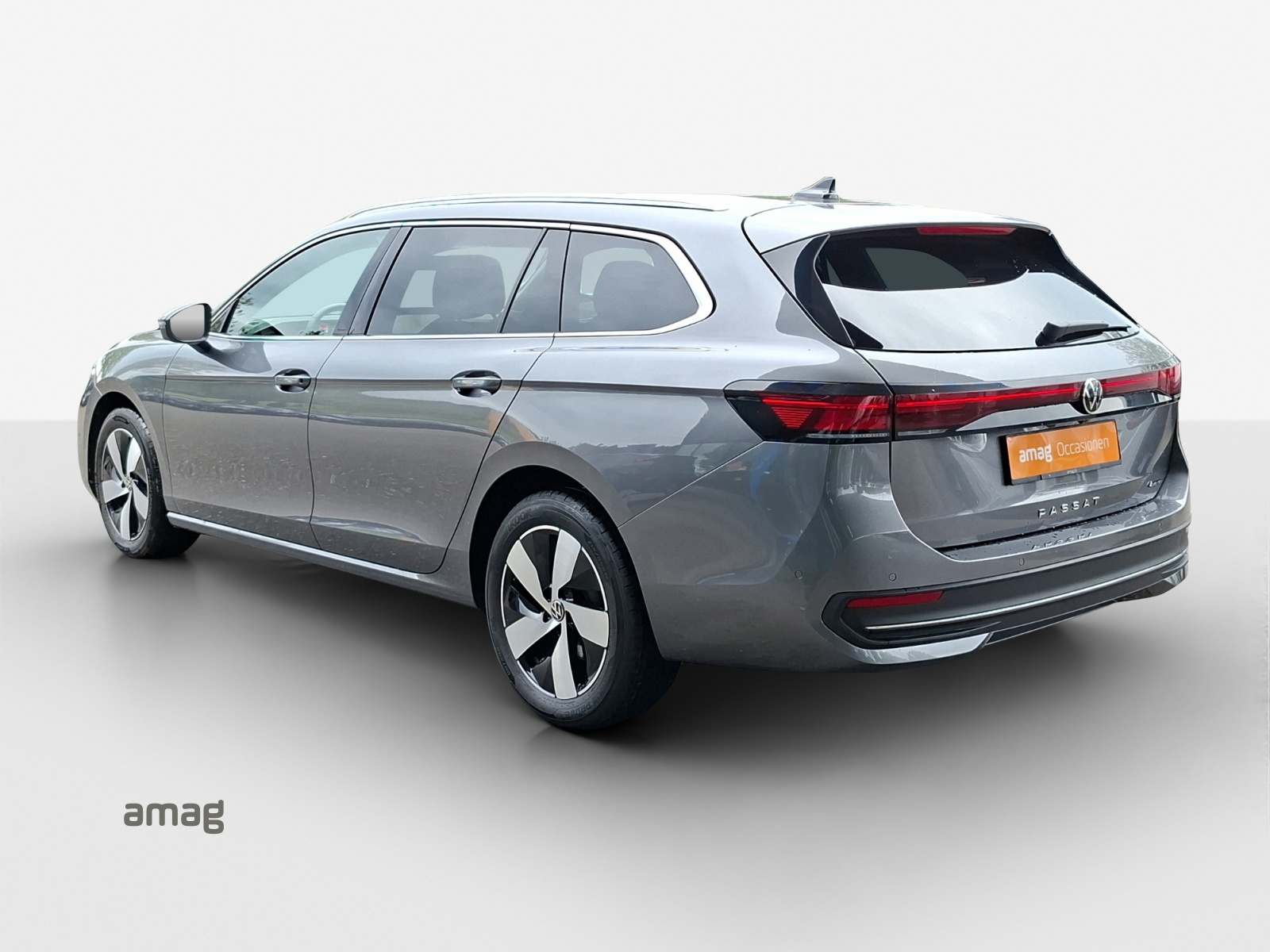 VW Passat Variant 2.0 TDI evo Business 4 Motion DSG-image-2
