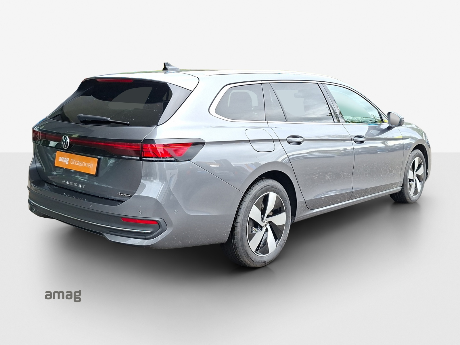 VW Passat Variant 2.0 TDI evo Business 4 Motion DSG-image-4