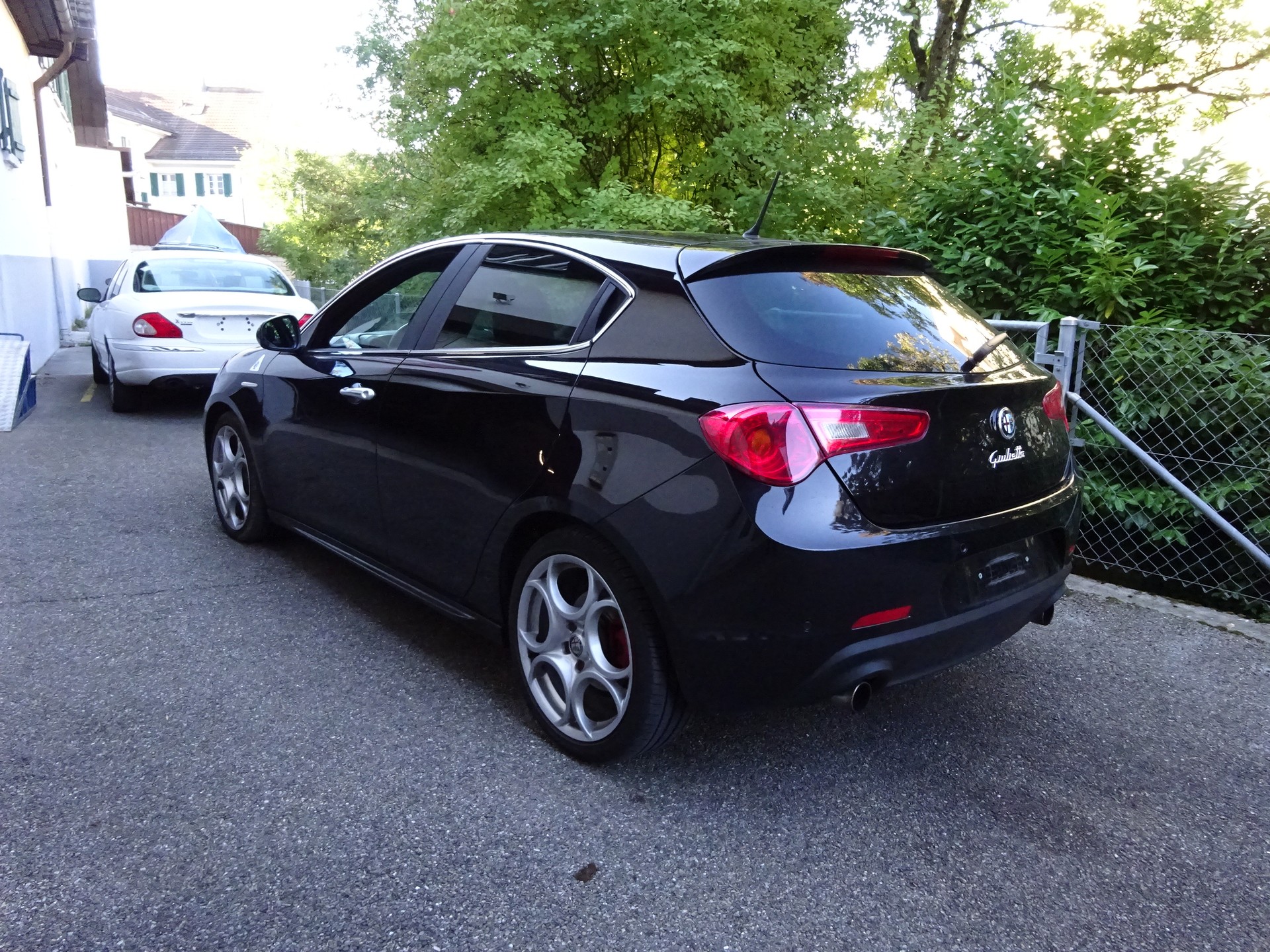 ALFA ROMEO Giulietta 1750 TBi Quadrifoglio Verde-image-2