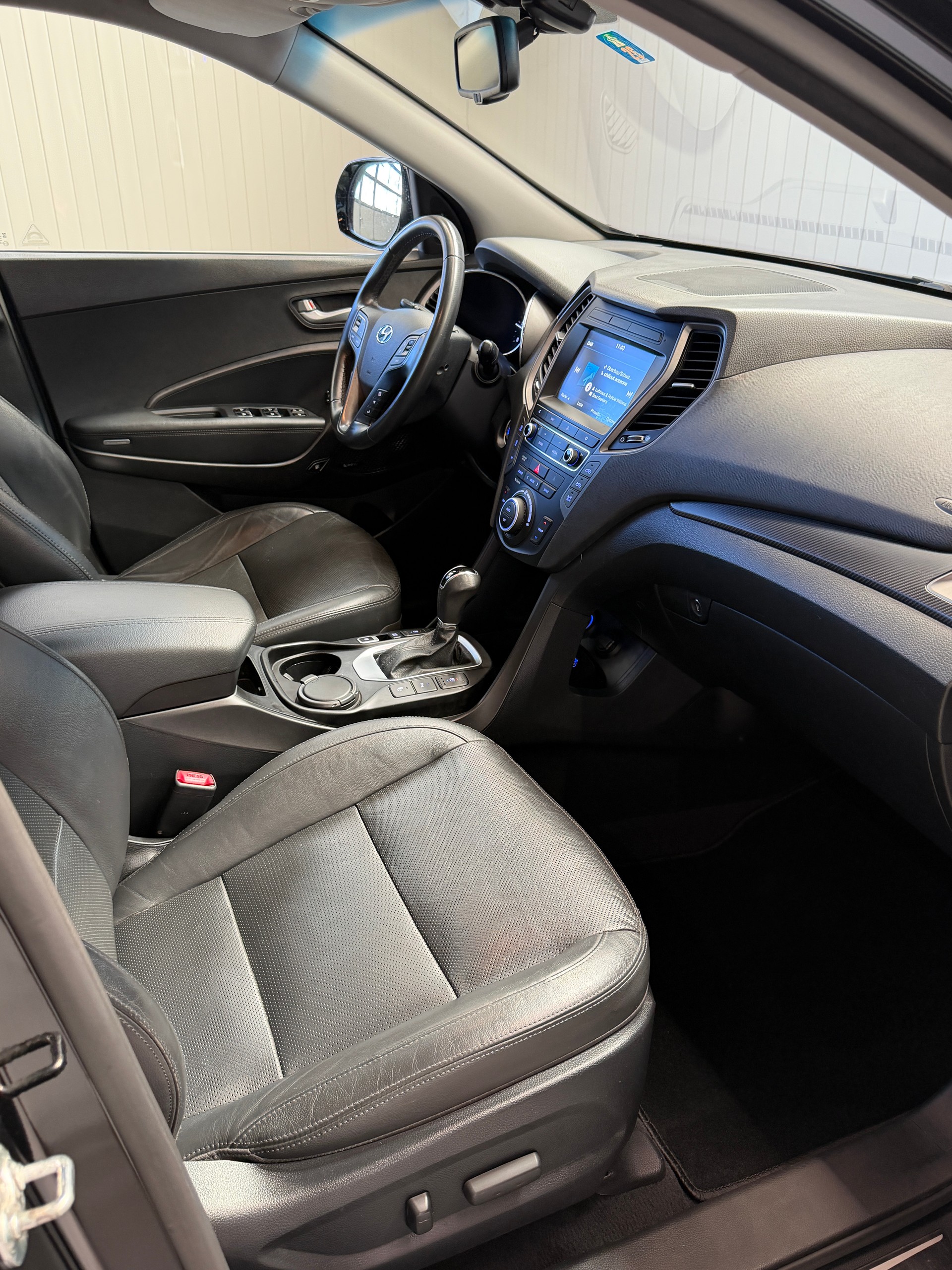 HYUNDAI Santa Fe 2.2 CRDI Vertex 4WD Automatic - frisch ab MFK und Service - 7 Plätzer-image-10