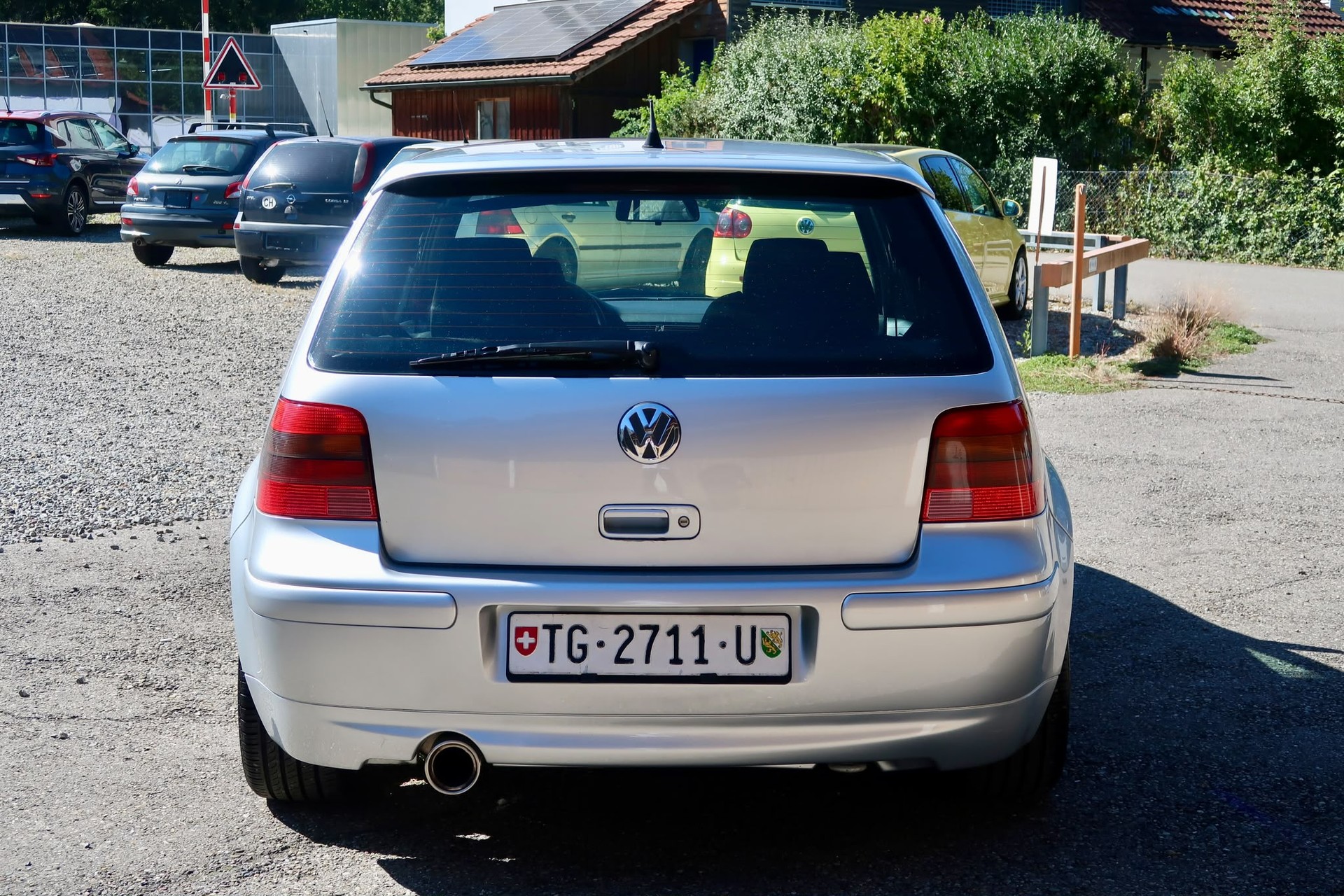 VW Golf 1.8 T GTI 25 Years-image-5