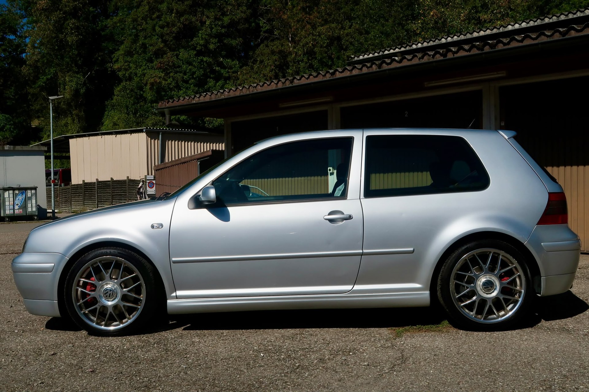 VW Golf 1.8 T GTI 25 Years-image-3