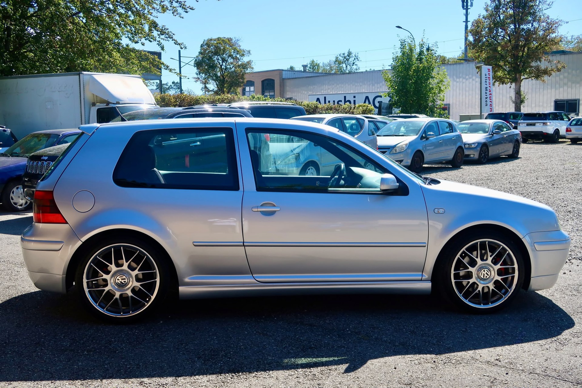 VW Golf 1.8 T GTI 25 Years-image-4