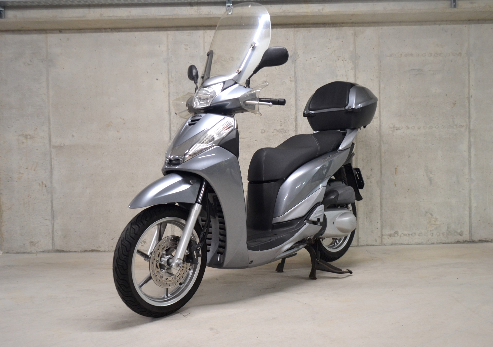 HONDA SH 300 JOY-showroom-element-1