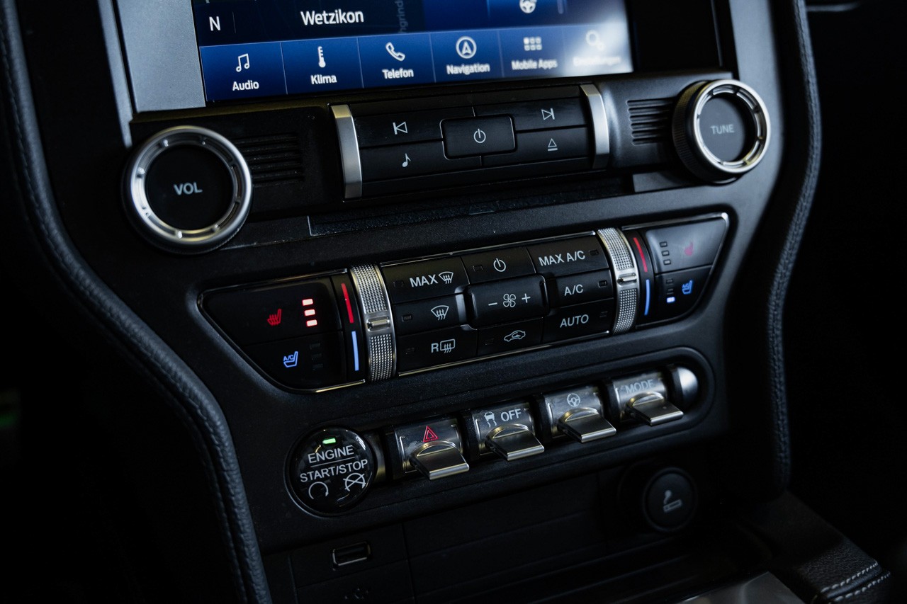 FORD Mustang Fastback 5.0 V8 GT 55 Automat-image-20