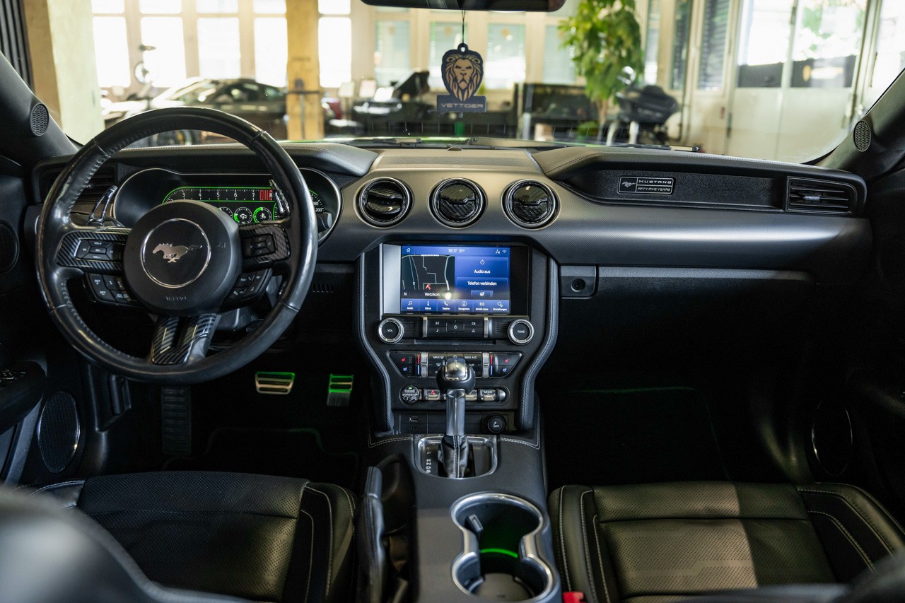 FORD Mustang Fastback 5.0 V8 GT 55 Automat-image-10