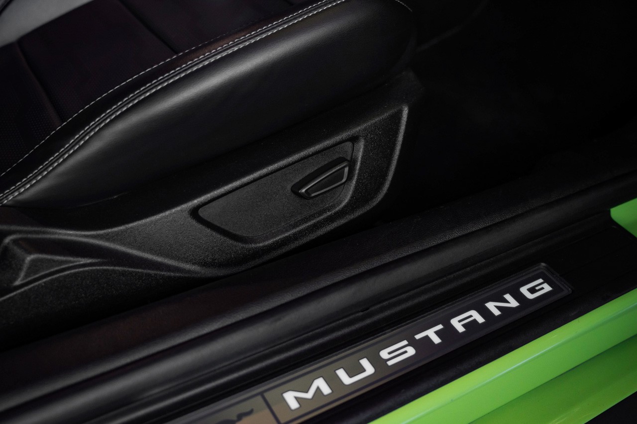 FORD Mustang Fastback 5.0 V8 GT 55 Automat-image-23