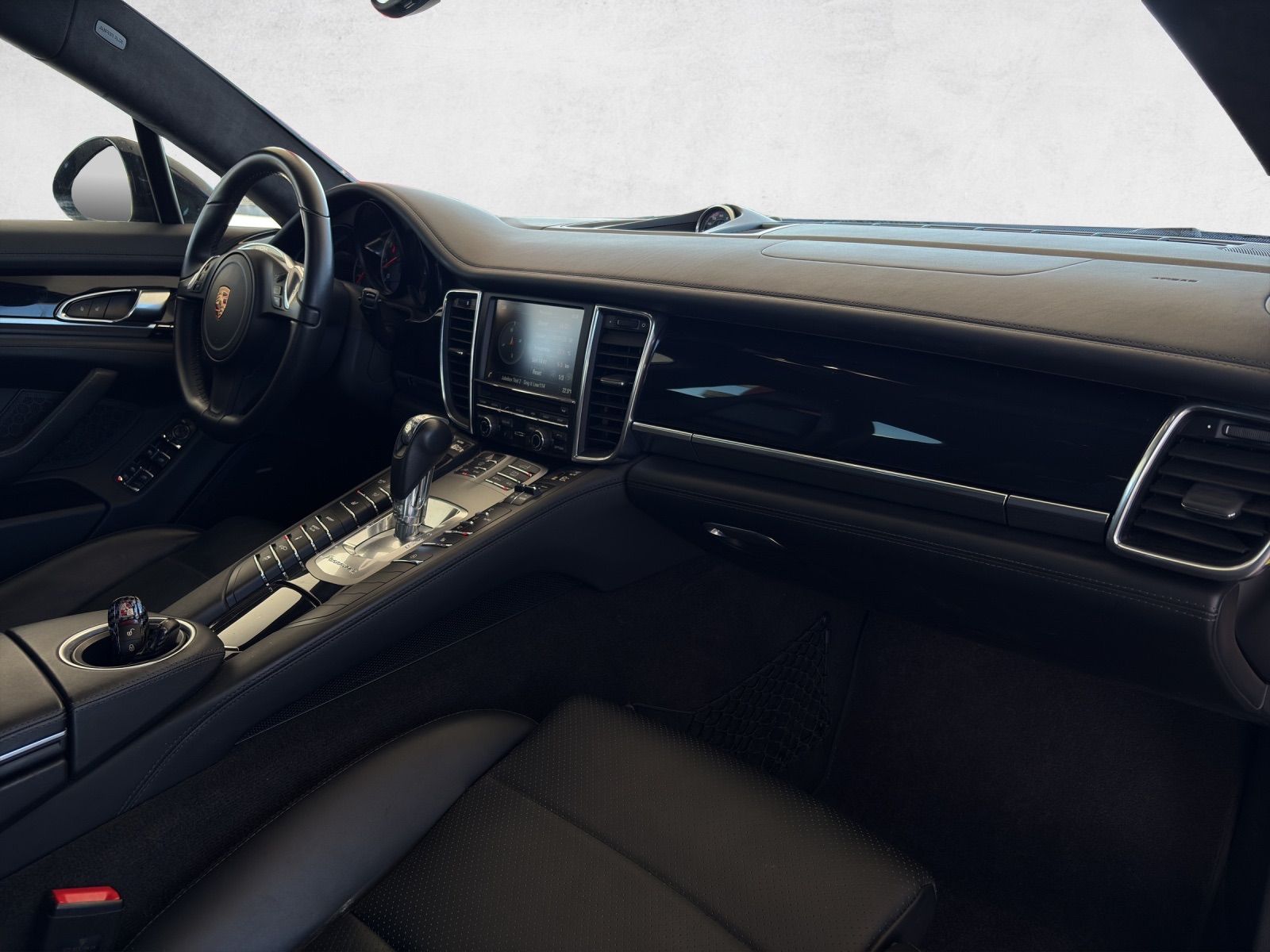 PORSCHE Panamera Turbo S 4.8 PDK-image-9