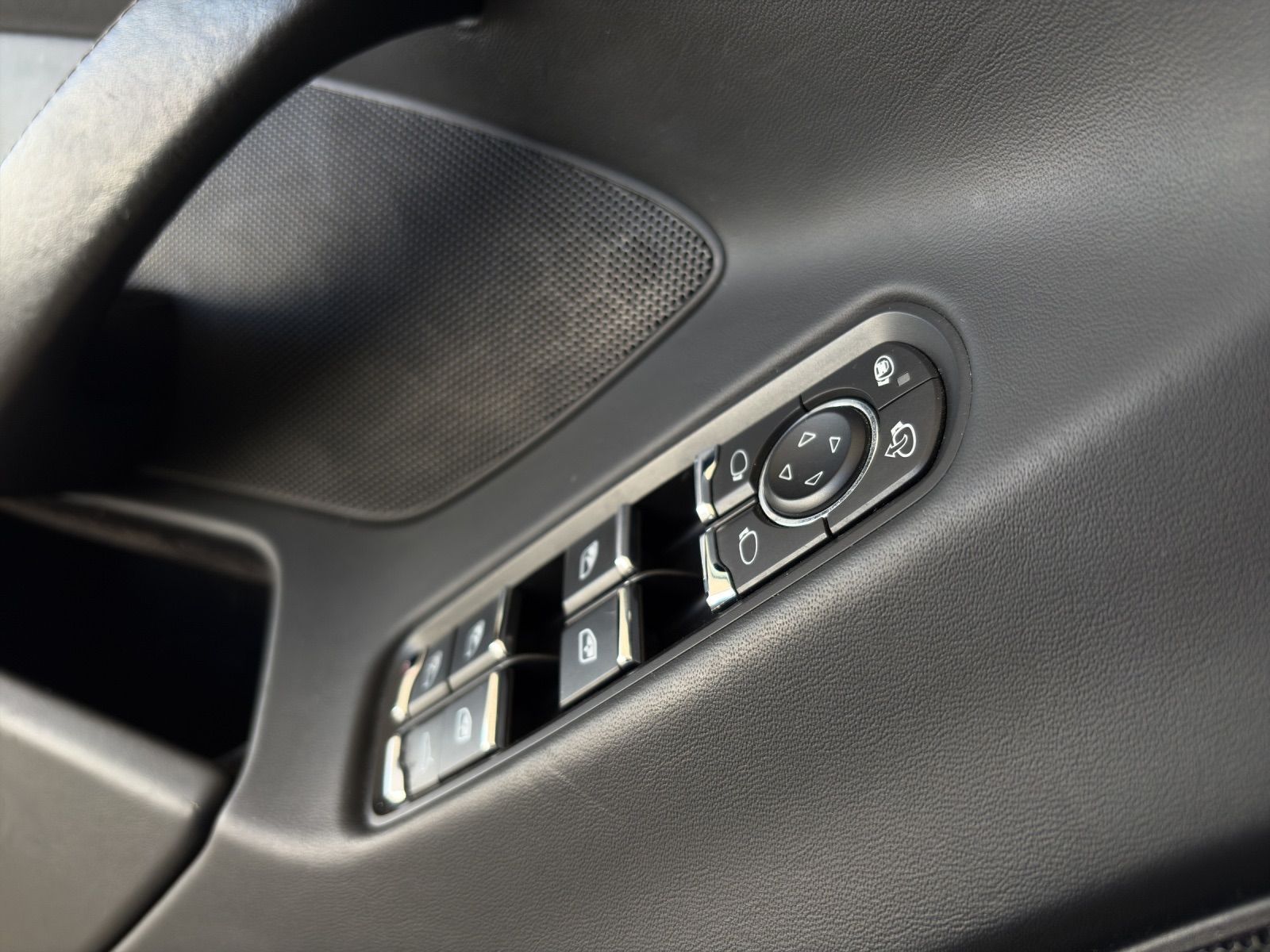 PORSCHE Panamera Turbo S 4.8 PDK-image-19