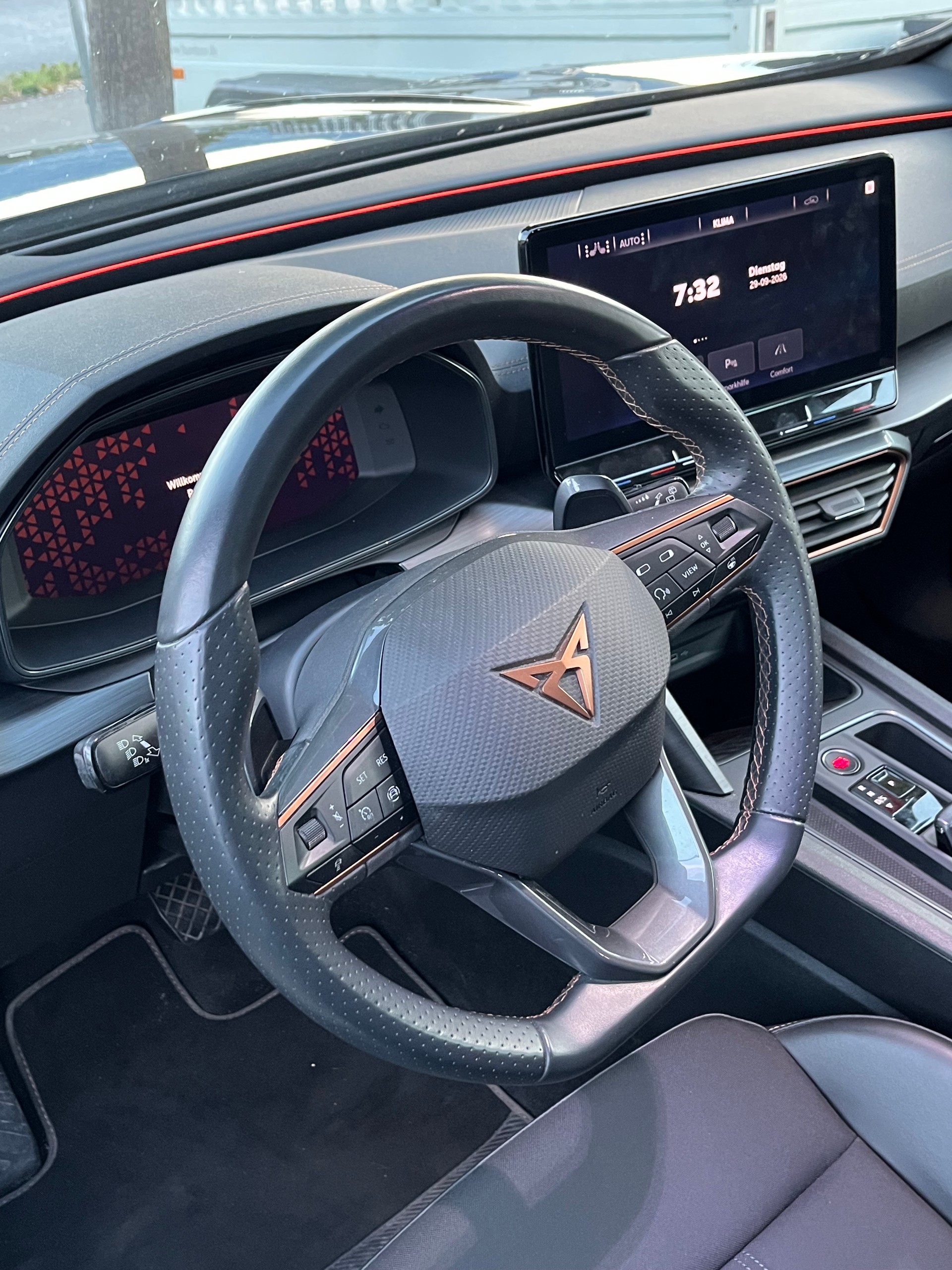 CUPRA 2.0 TSI Inicio 4Drive DSG-image-4