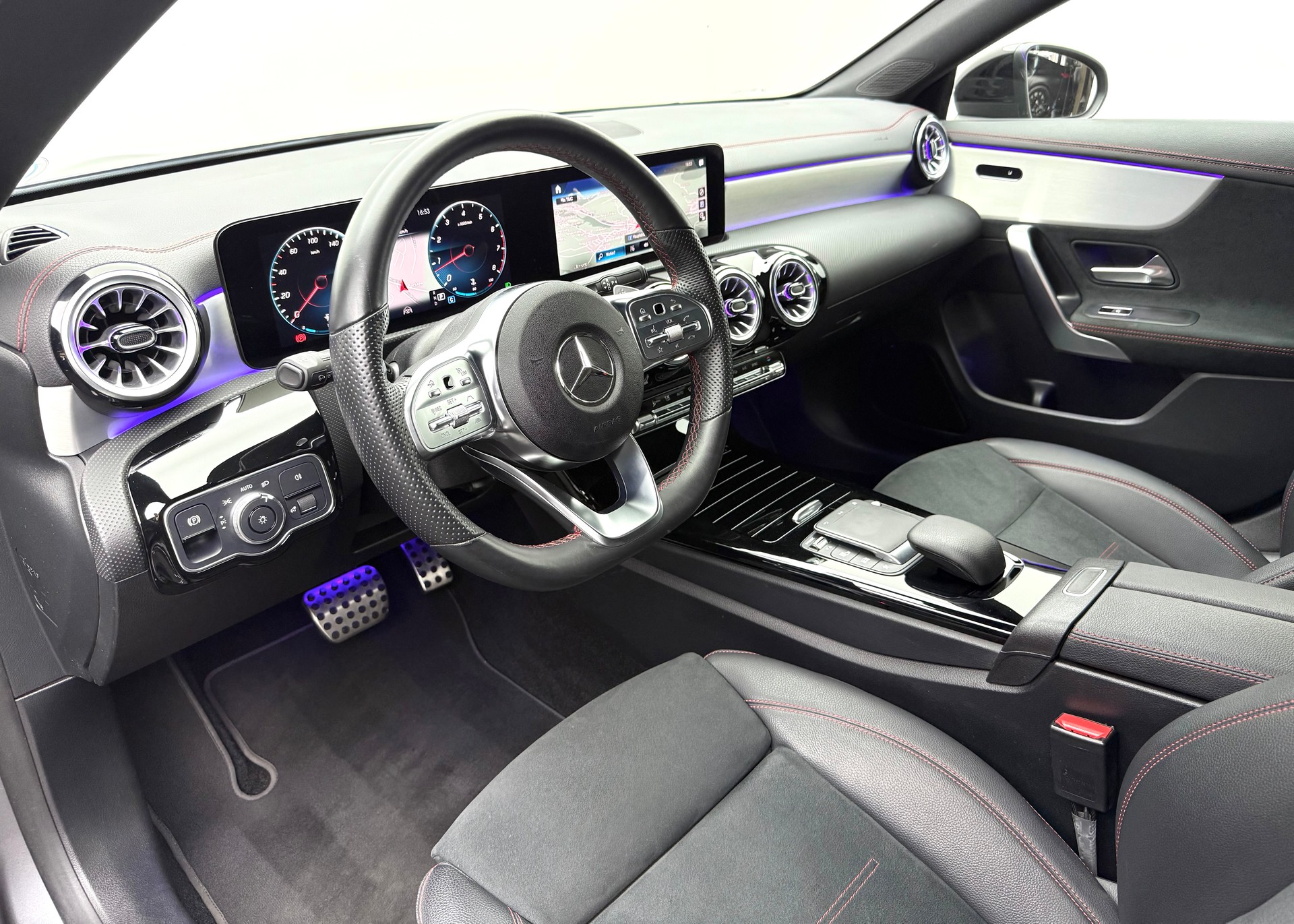 MERCEDES-BENZ CLA 250 4Matic AMG Line 7G-DCT-image-7