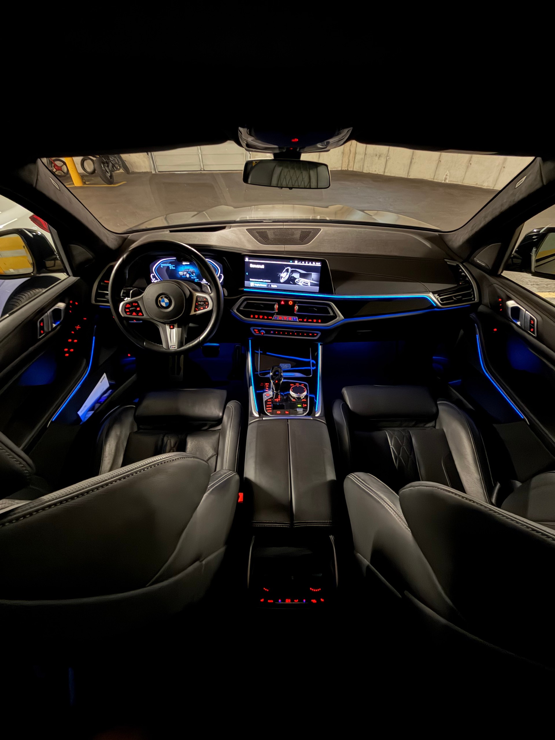 BMW xDrive 45e M sport Color Edition Steptronic-image-5