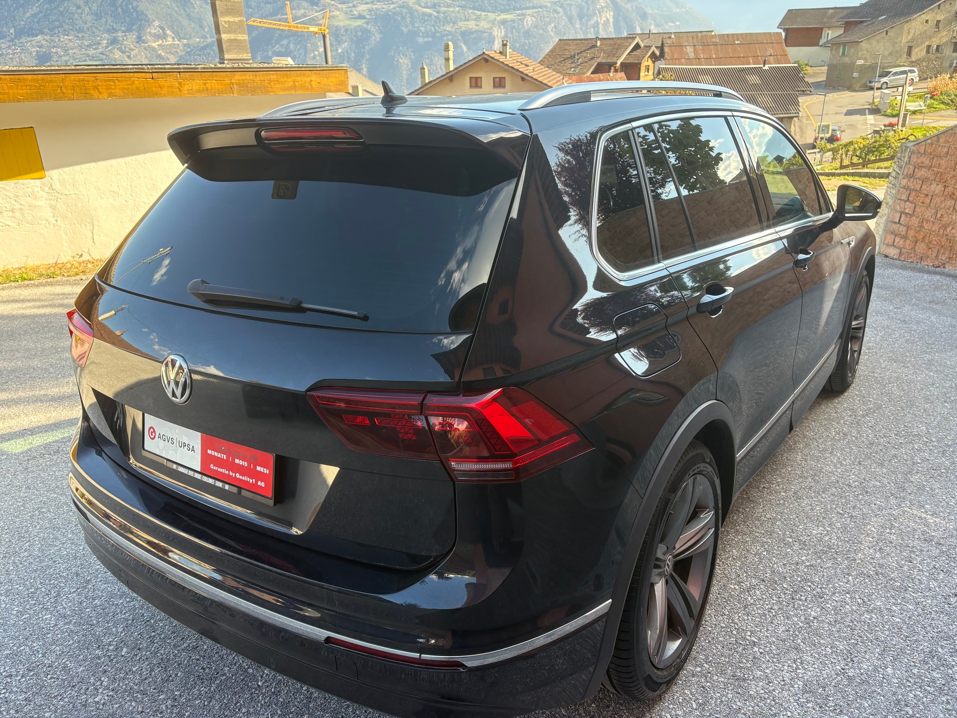VW Tiguan 2.0TSI Highline 4Motion DSG-image-4