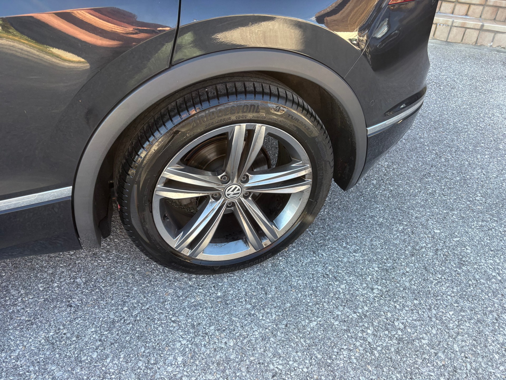 VW Tiguan 2.0TSI Highline 4Motion DSG-image-5