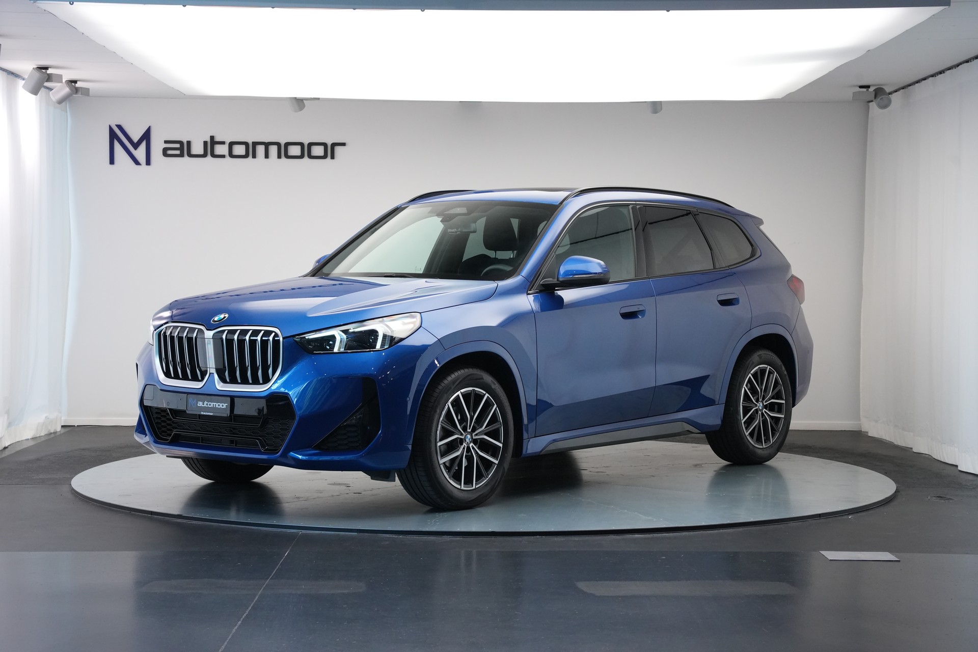 BMW X1 sDrive 18i M Sport *Panorama* *Harman/Kardon* *Werksgarantie*