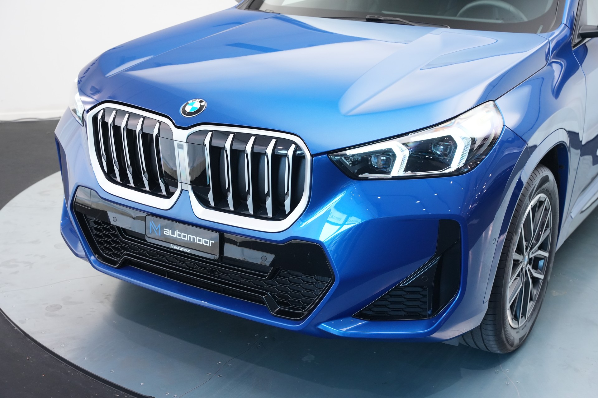 BMW X1 sDrive 18i M Sport *Panorama* *Harman/Kardon* *Werksgarantie*-image-41