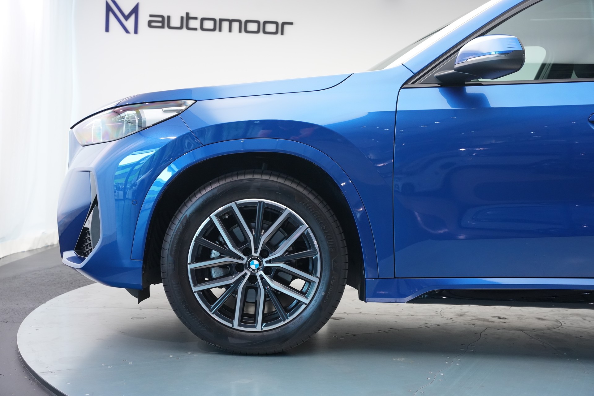 BMW X1 sDrive 18i M Sport *Panorama* *Harman/Kardon* *Werksgarantie*-image-40