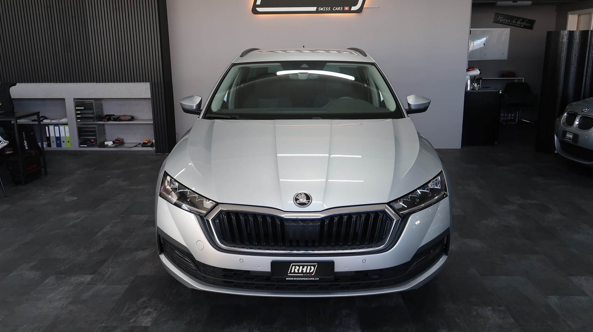 SKODA Octavia Combi 2.0 TDI DSG 4x4 / CH / EXPERTISE / MFK-image-4