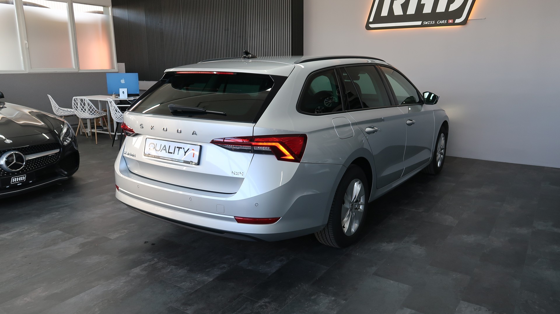 SKODA Octavia Combi 2.0 TDI DSG 4x4 / CH / EXPERTISE / MFK-image-9