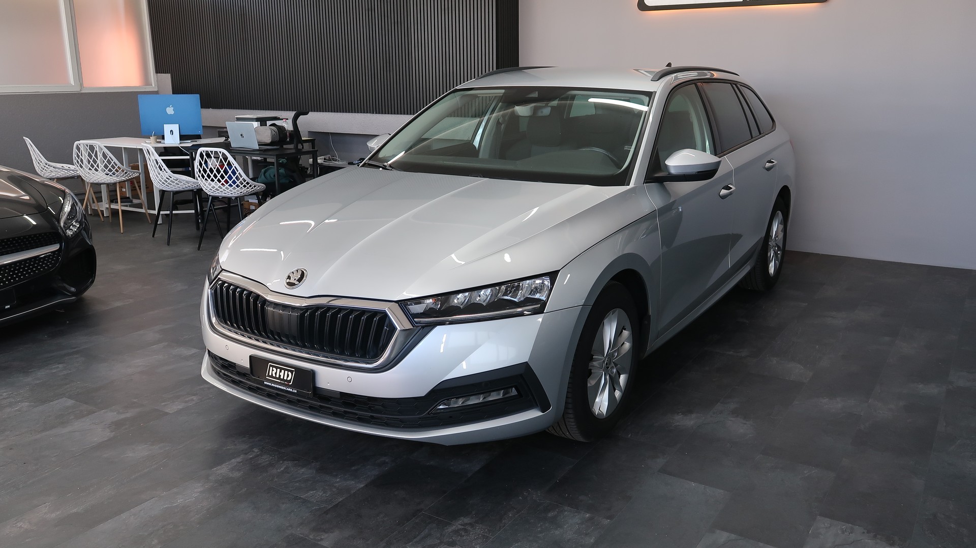 SKODA Octavia Combi 2.0 TDI DSG 4x4 / CH / EXPERTISE / MFK-image-3