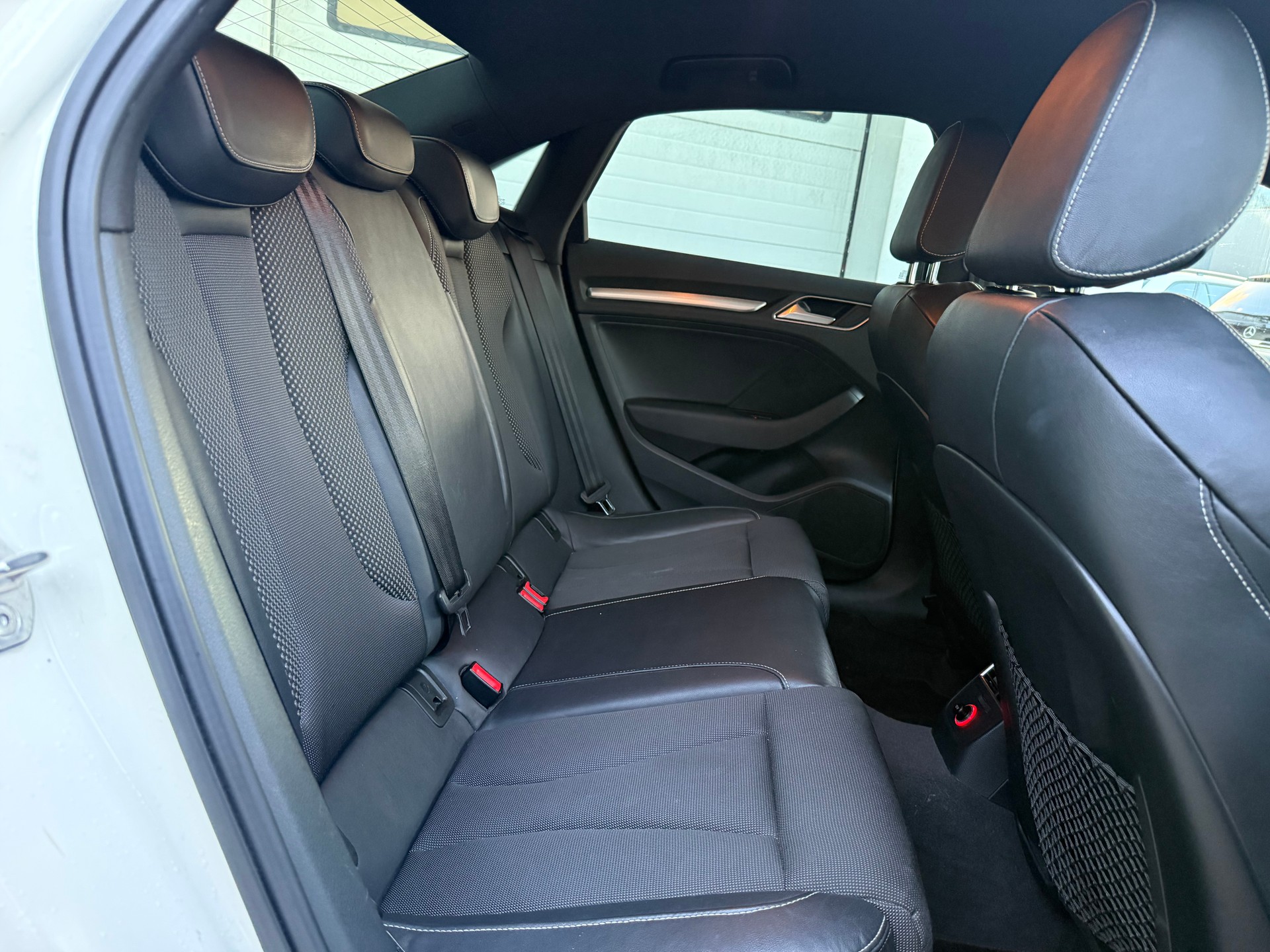 AUDI A3 Limousine 2.0 TDI Attraction-image-12