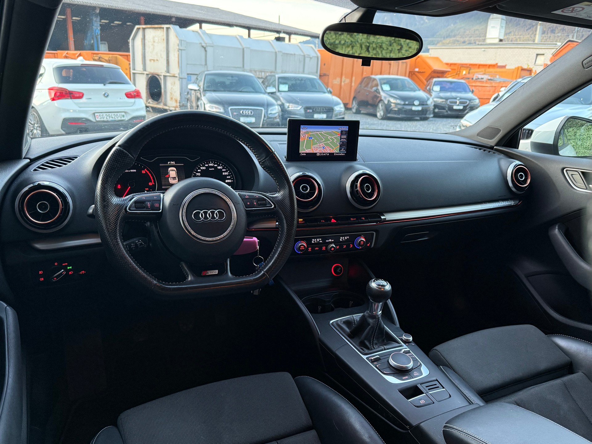 AUDI A3 Limousine 2.0 TDI Attraction-image-15
