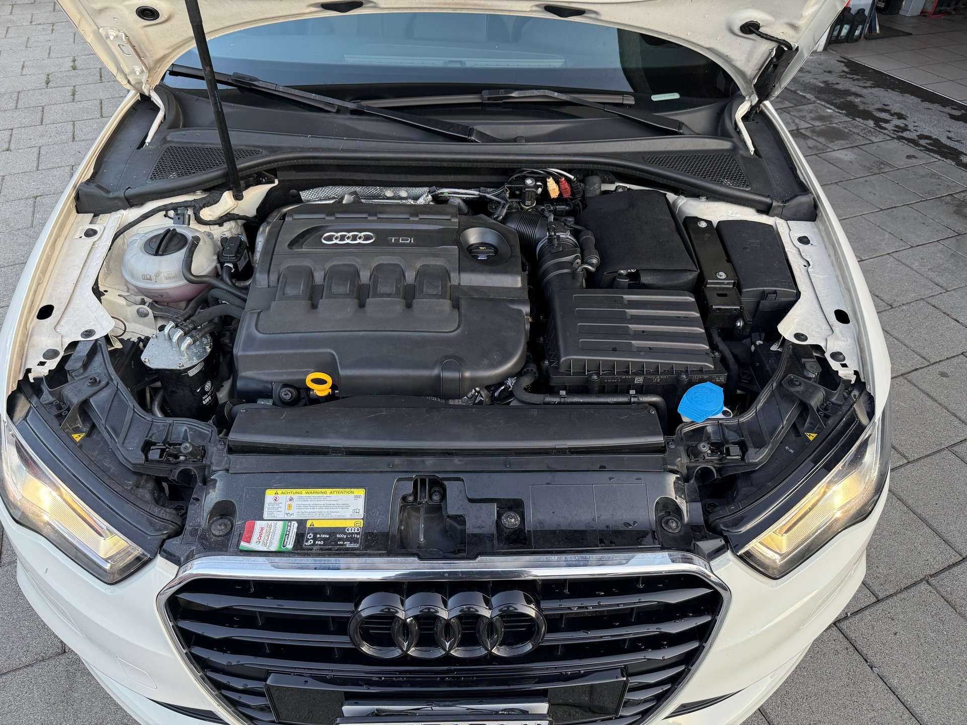 AUDI A3 Limousine 2.0 TDI Attraction-image-19