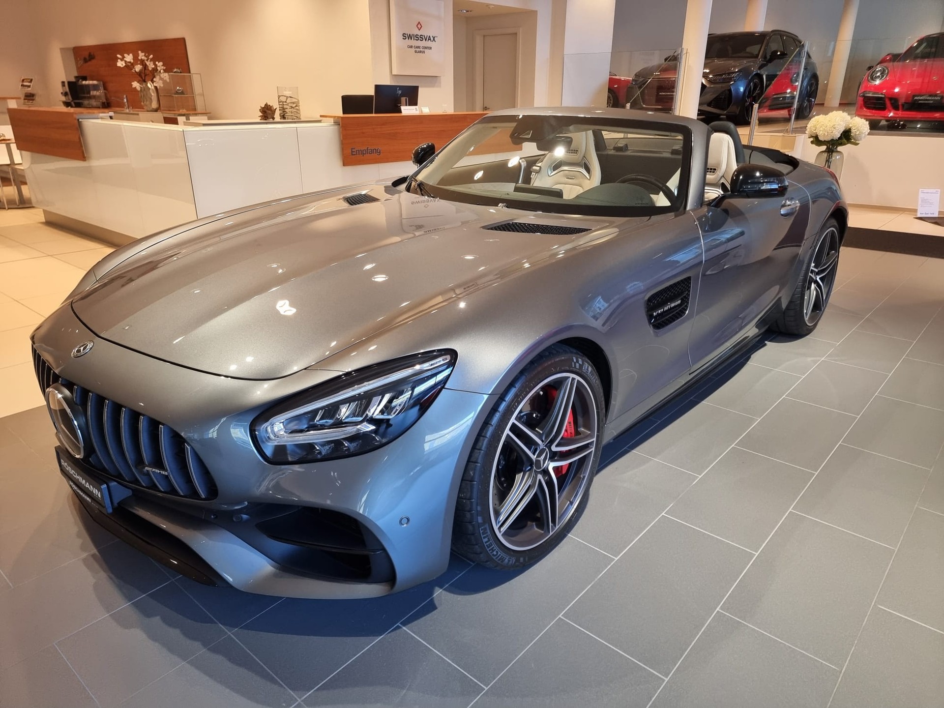 MERCEDES-BENZ AMG GT Roadster - 530 PS V8 Biturbo-image-1