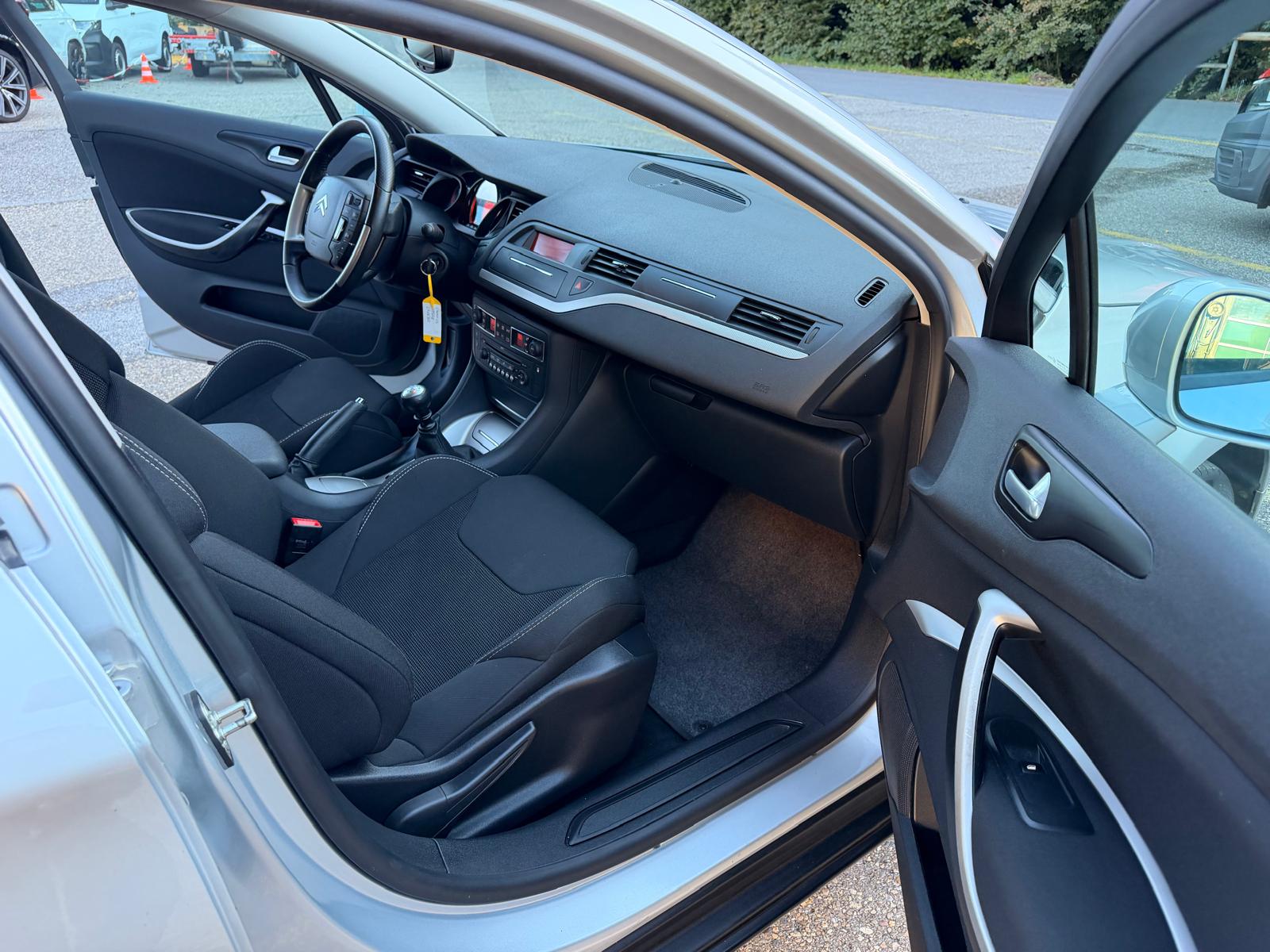 CITROEN C5 Berline 2.0 HDi Dynamique-image-12