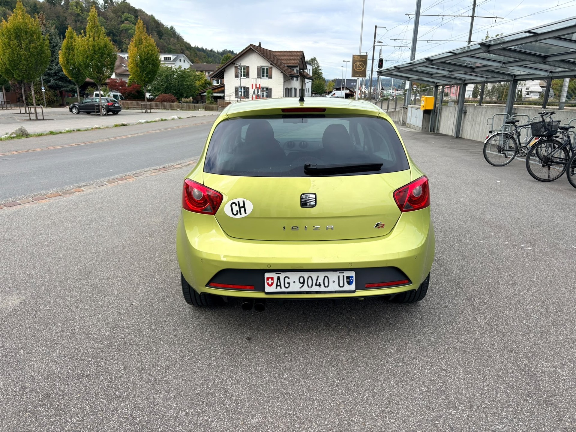 SEAT Ibiza 1.4 TSI FR-image-1