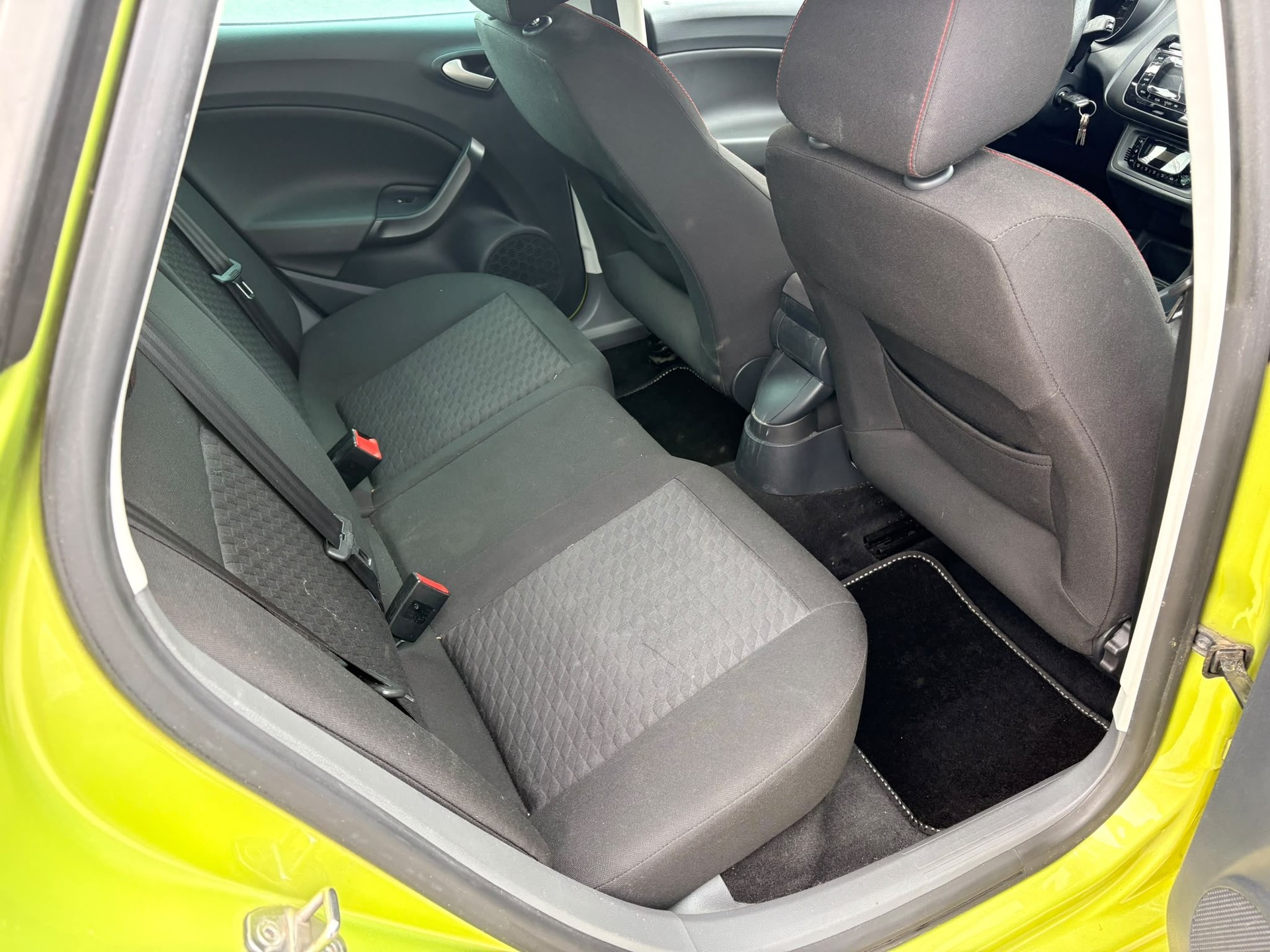 SEAT Ibiza 1.4 TSI FR-image-4