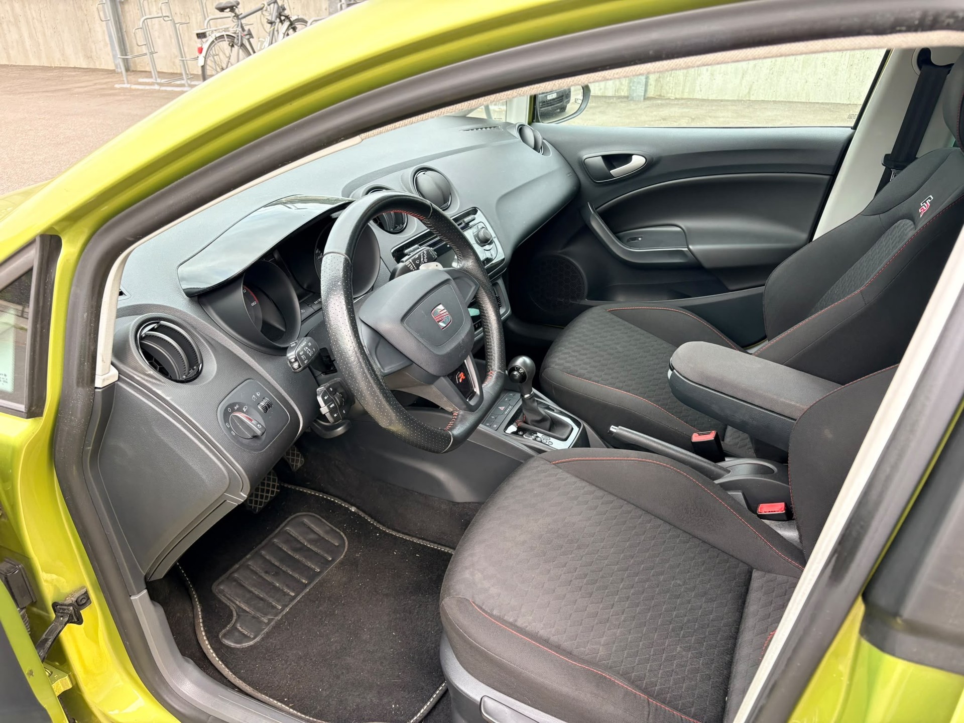 SEAT Ibiza 1.4 TSI FR-image-7