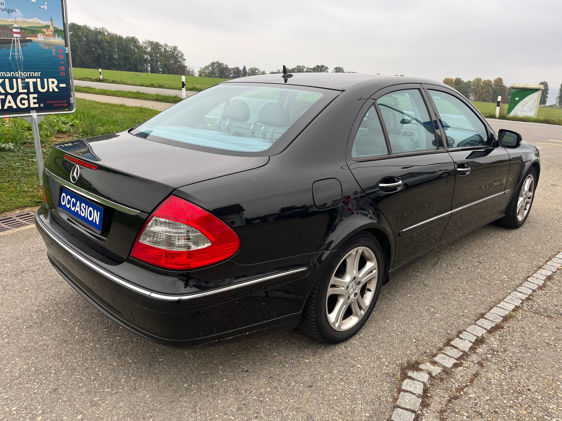 MERCEDES-BENZ E 280 Avantgarde-image-4