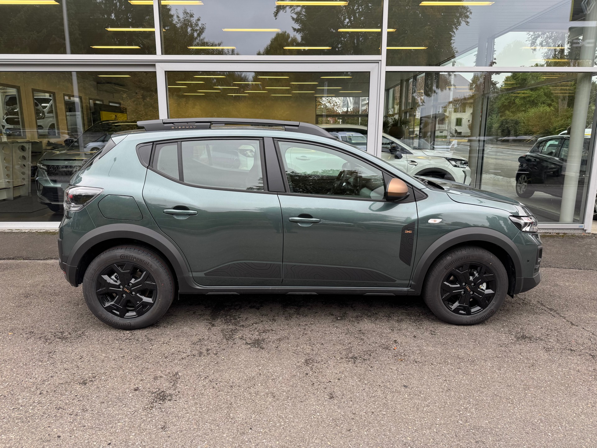 DACIA Sandero Stepway HEV 155 Extreme-image-1