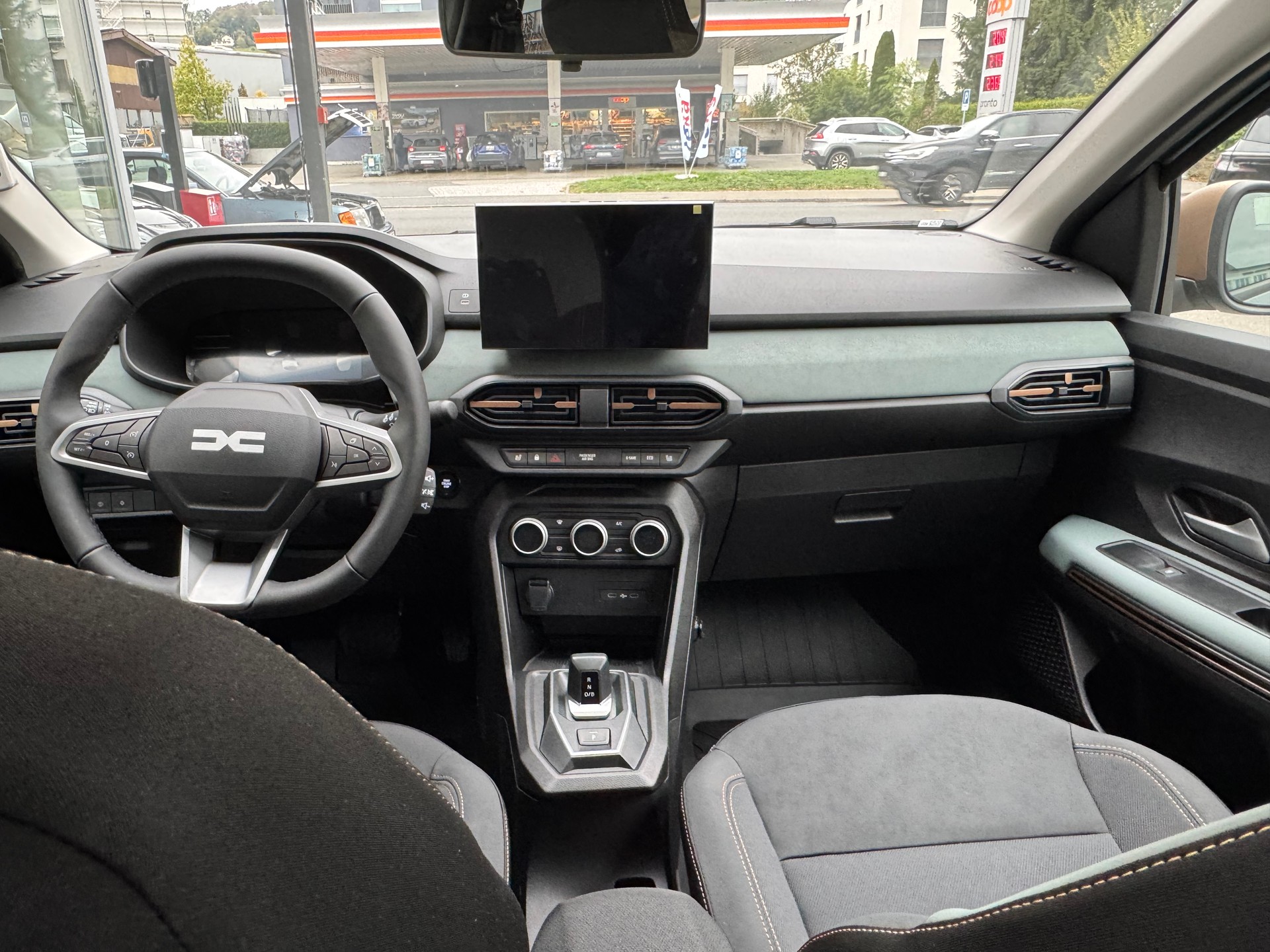 DACIA Sandero Stepway HEV 155 Extreme-image-11