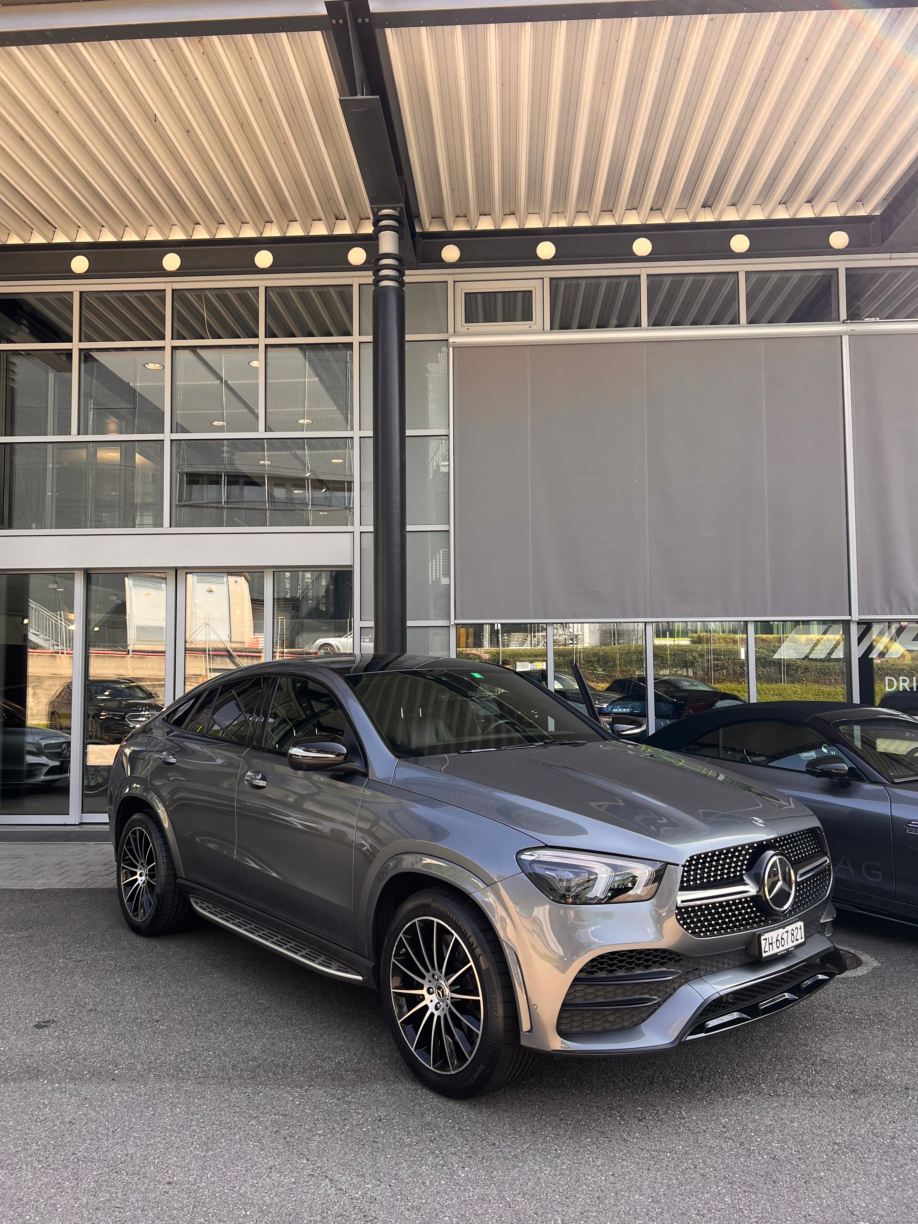 Car photo