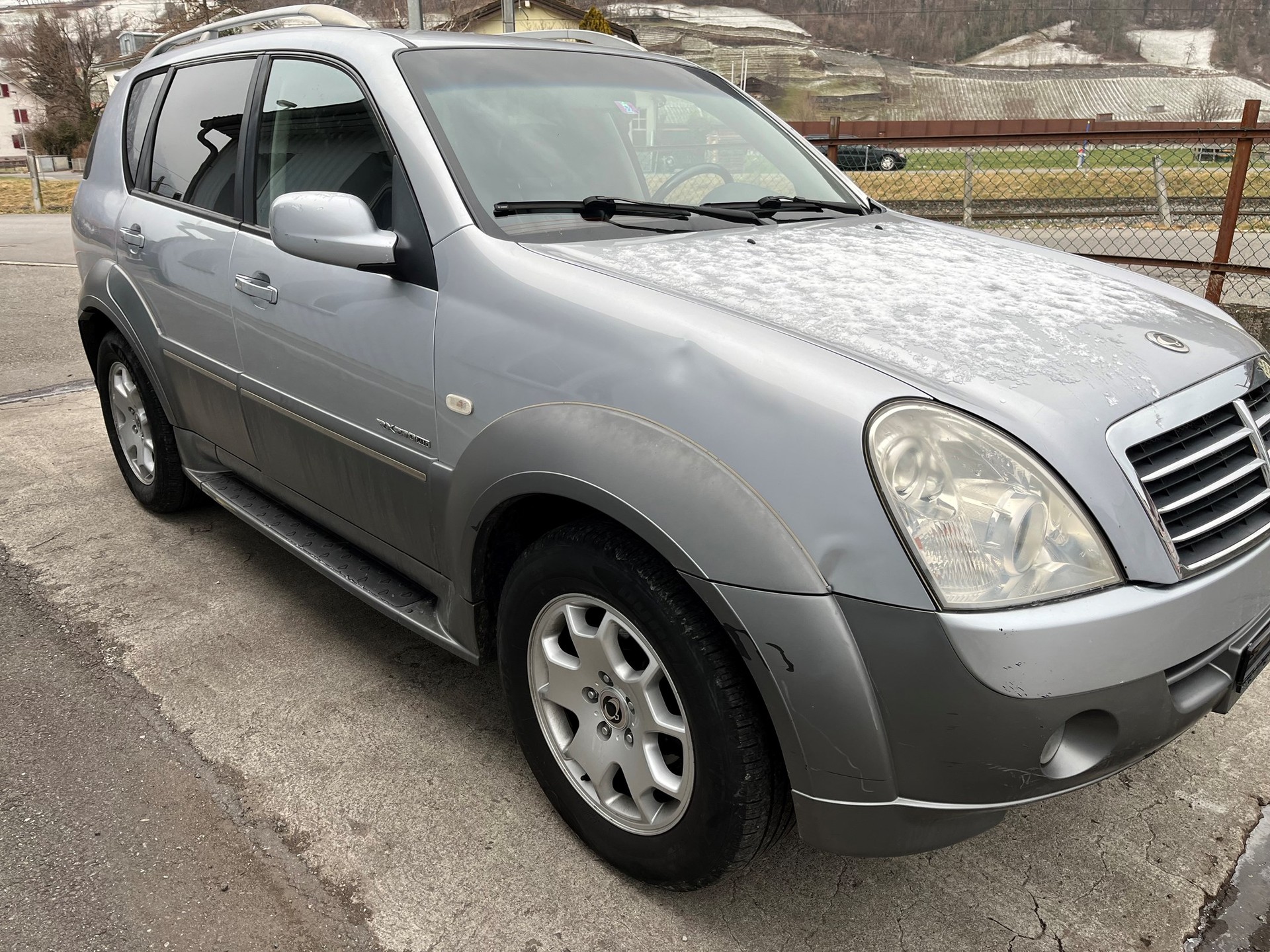 KGM-SsangYong Rexton RX 270 Xdi Deluxe Automatic-image-1