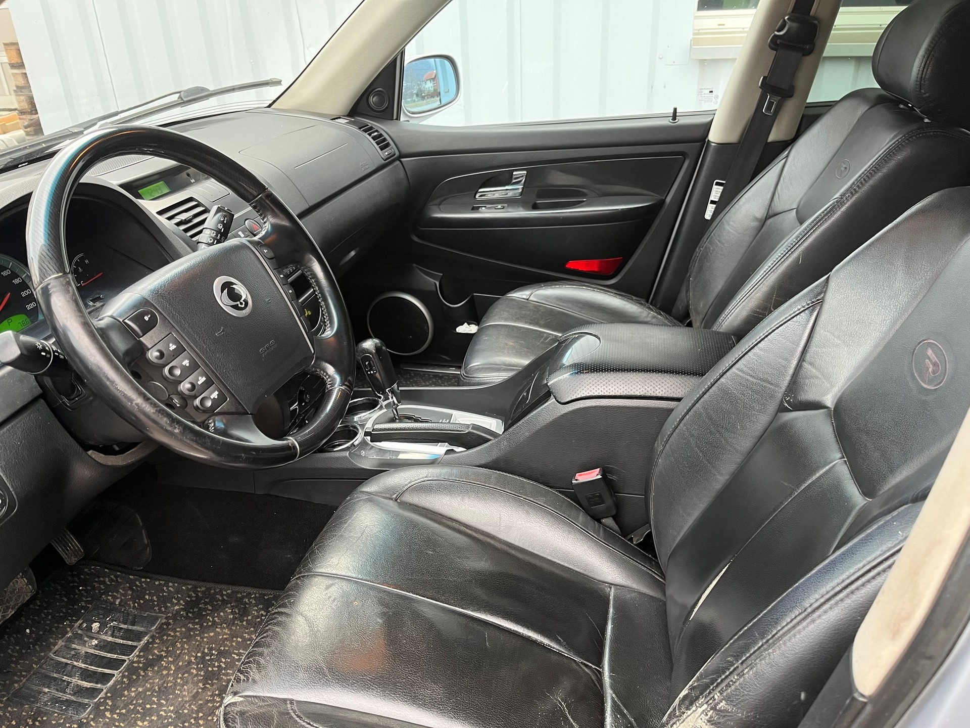 KGM-SsangYong Rexton RX 270 Xdi Deluxe Automatic-image-7