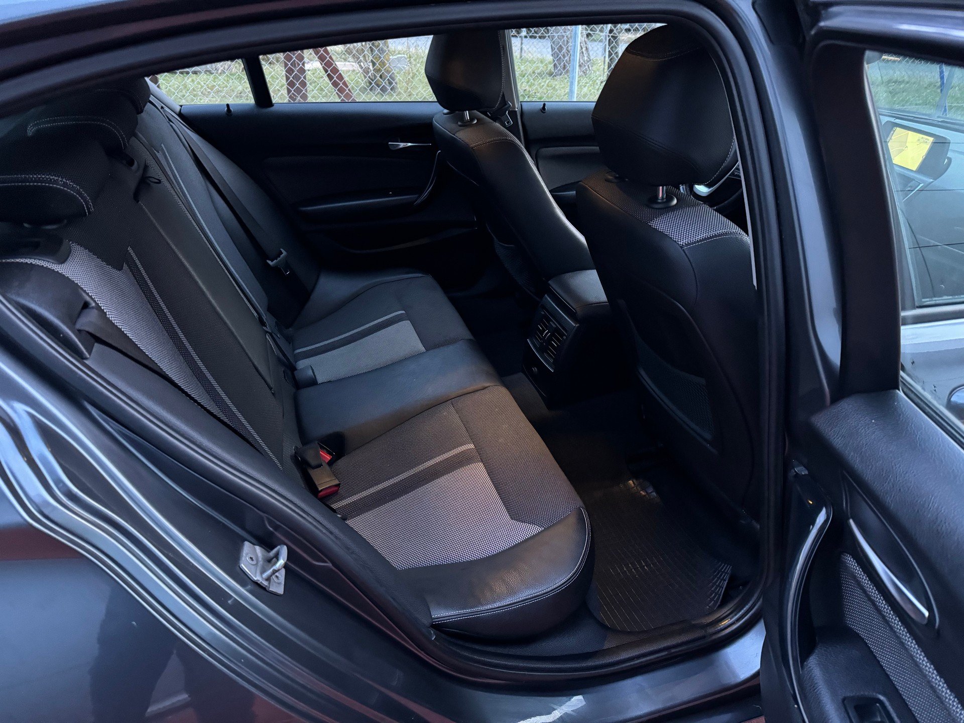 BMW 118d xDrive Sport Line-image-11