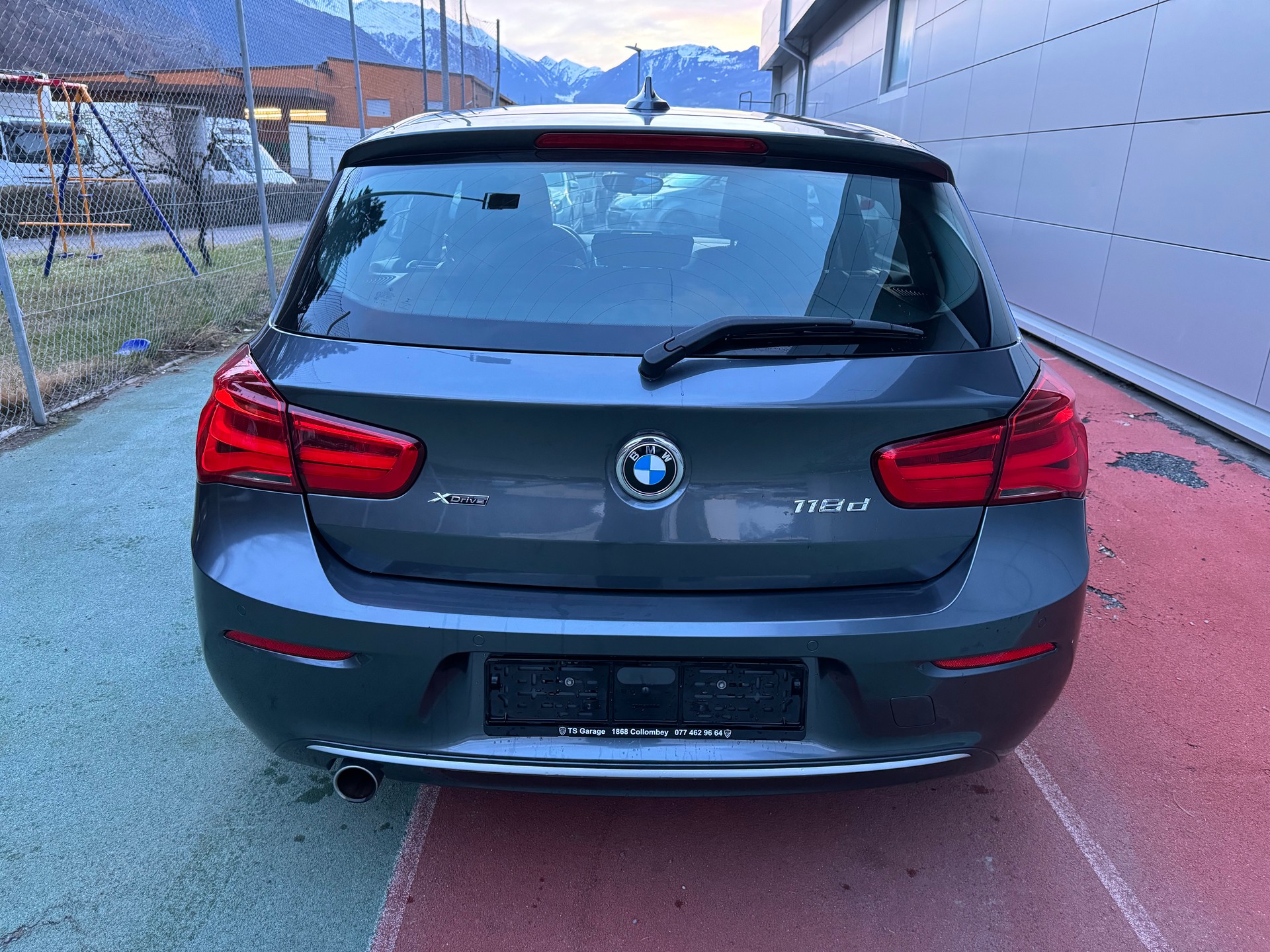 BMW 118d xDrive Sport Line-image-5