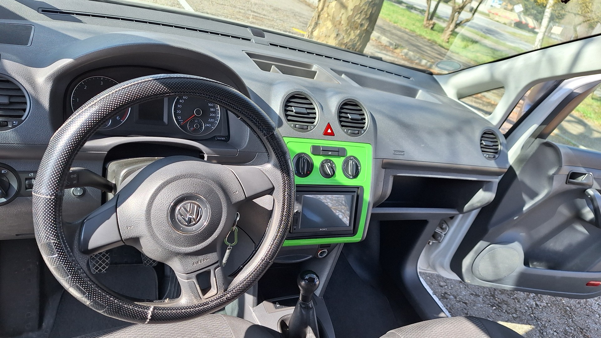 VW Caddy Camper 4 Two - 1.6 TDI-image-6