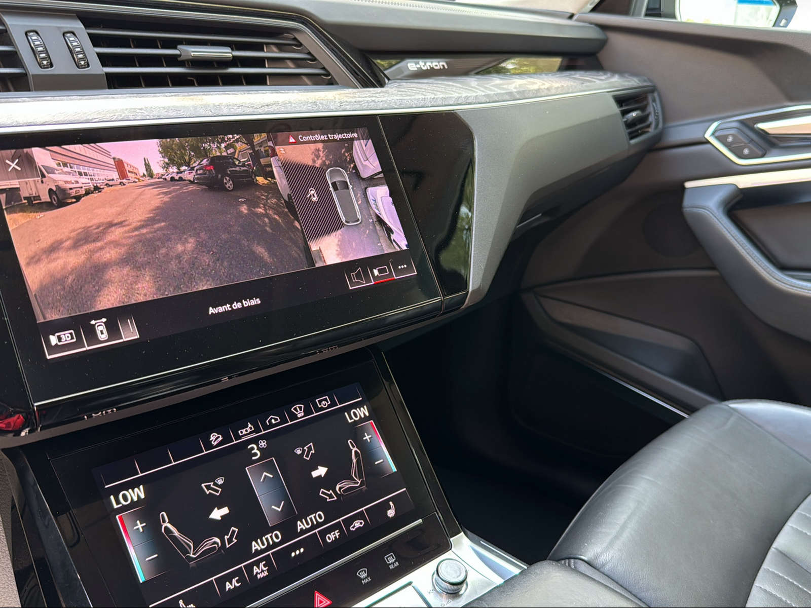 AUDI e-tron 55 Advanced quattro-image-19