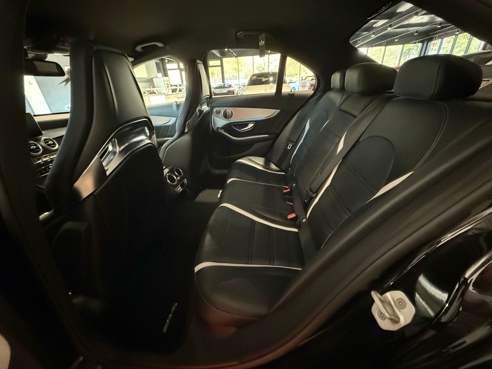 MERCEDES-BENZ C 63 S AMG Edition 1 Speedshift Performance Sitze-image-16