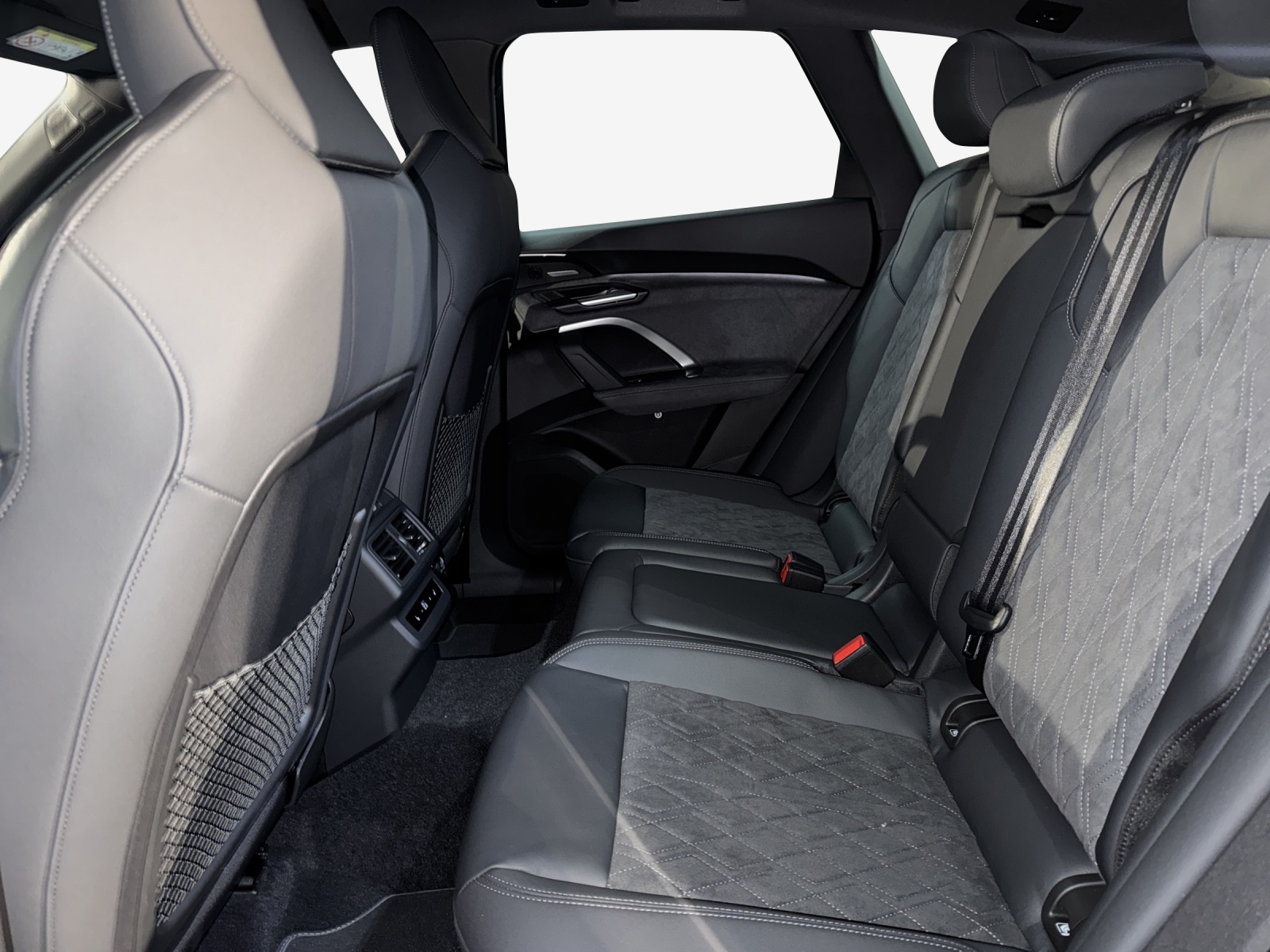 AUDI Q5 TDI quattro 150 kW S-tronic-image-11