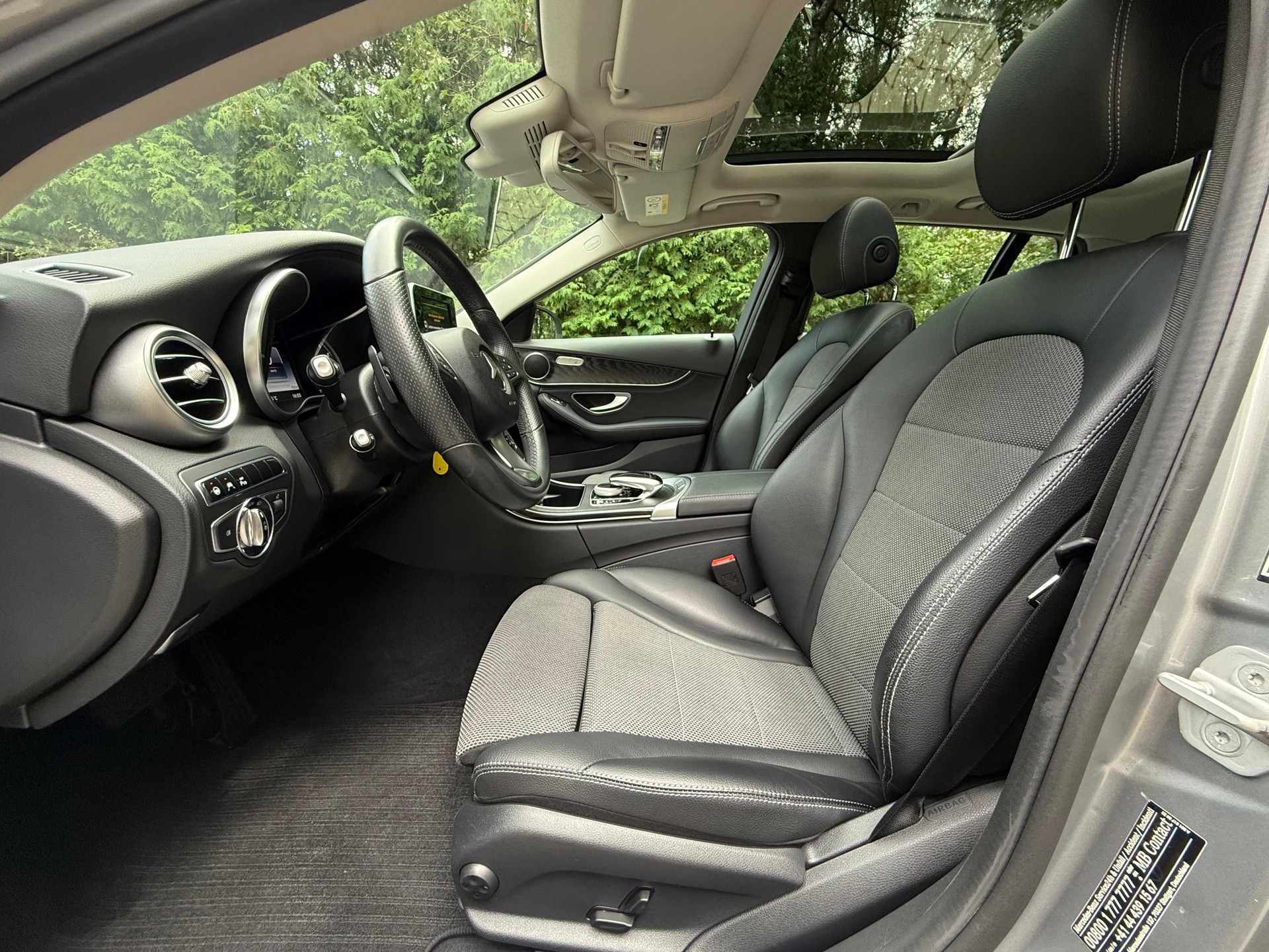 MERCEDES-BENZ C 400 Avantgarde 4Matic 7G-Tronic-image-9