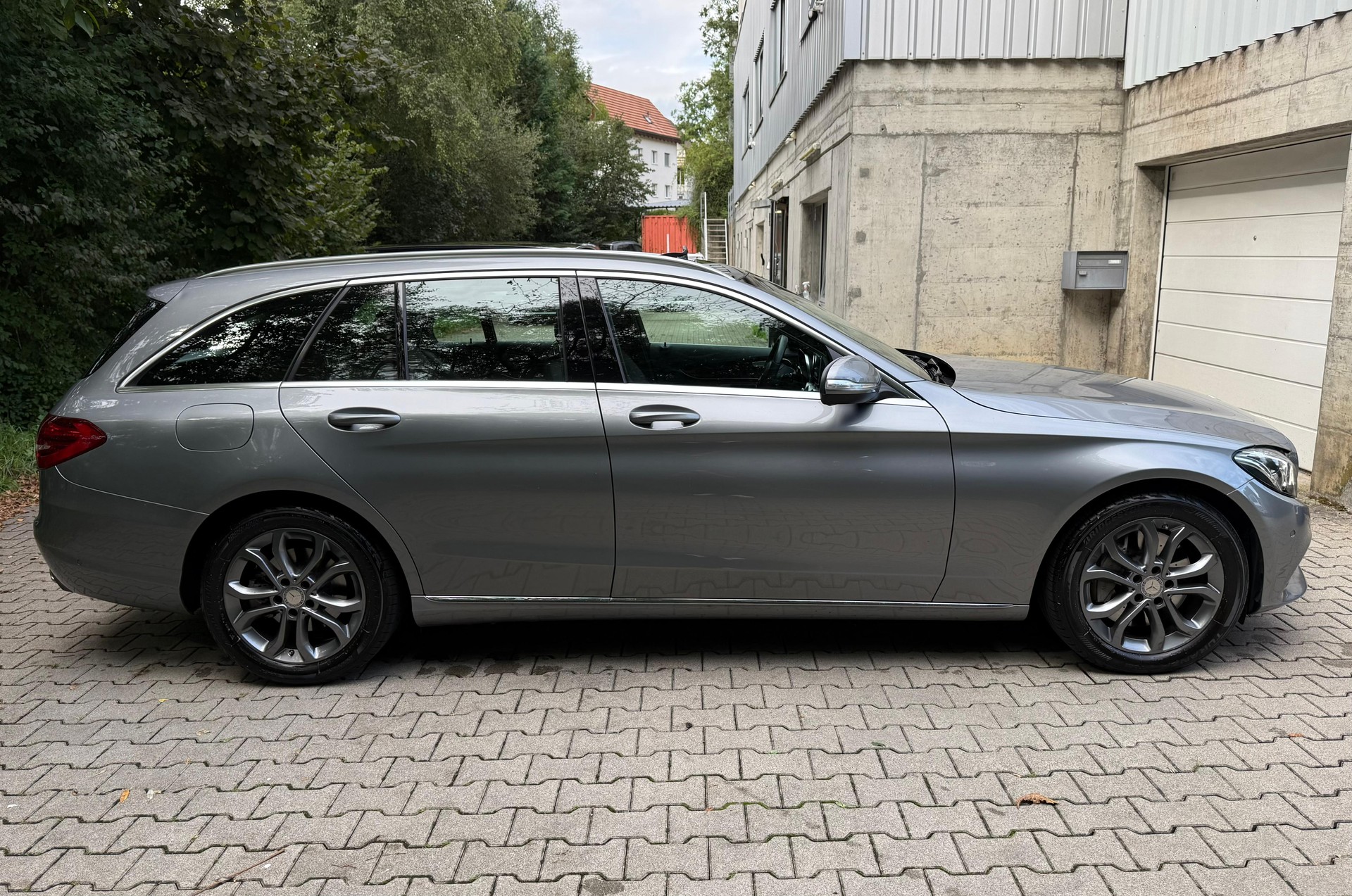 MERCEDES-BENZ C 400 Avantgarde 4Matic 7G-Tronic-image-5