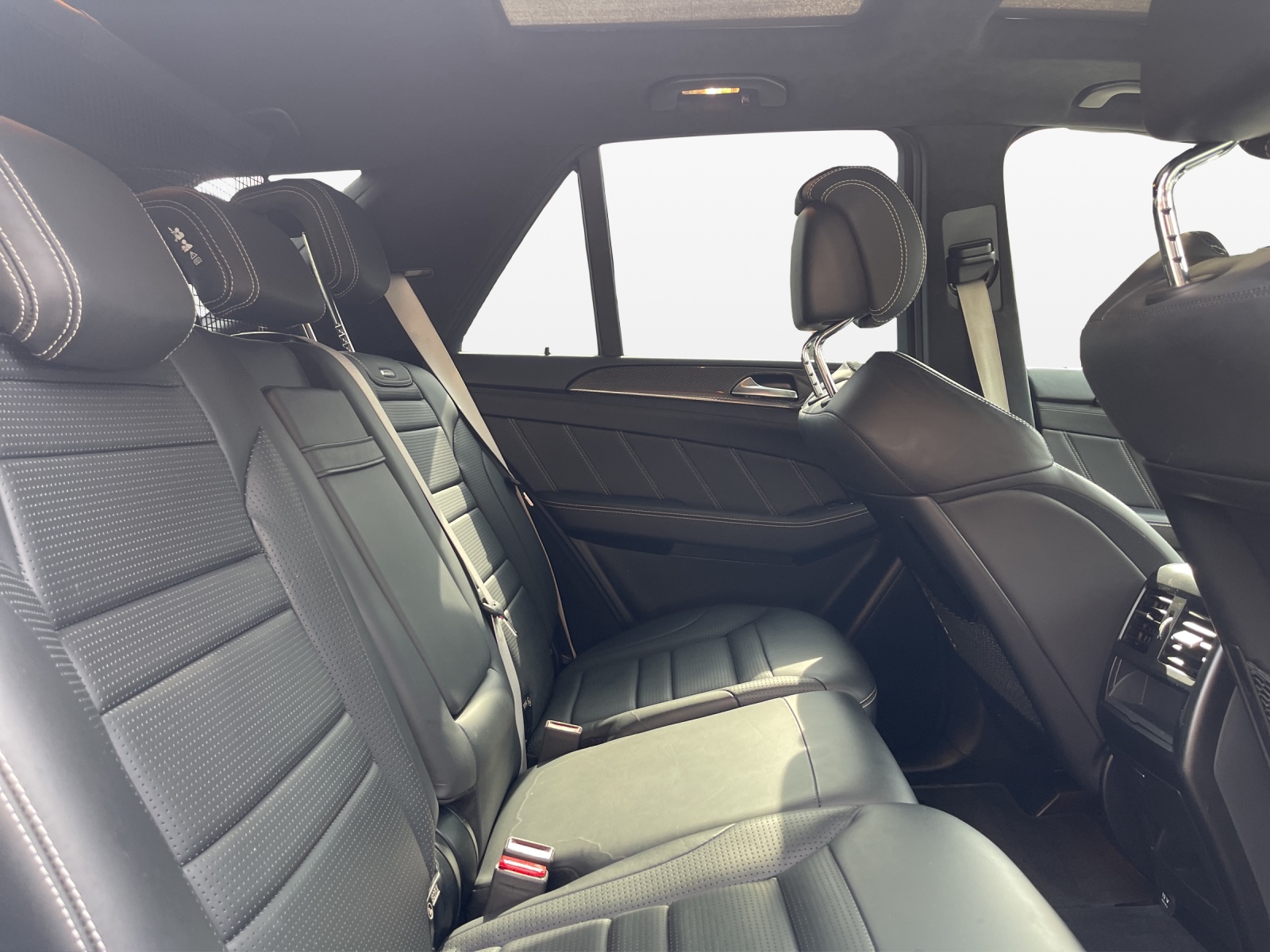 MERCEDES-BENZ GLE 63 S AMG 4Matic Speedshift Plus 7G-Tronic-image-18